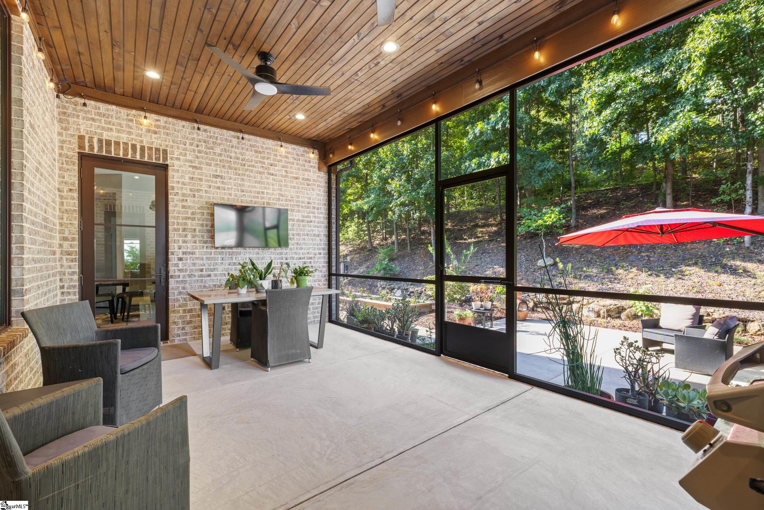112 Gascony Drive Property Photo 13