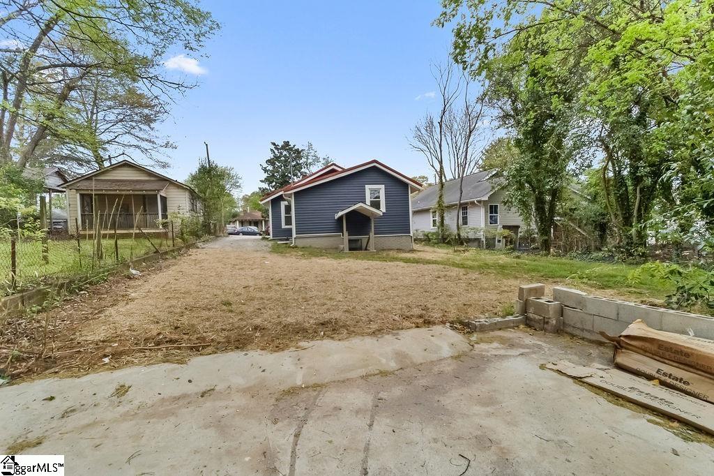 208 Crestone Drive Property Photo 10