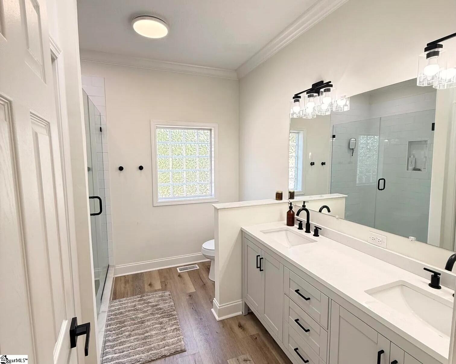 23 Forestville Road Property Photo 12