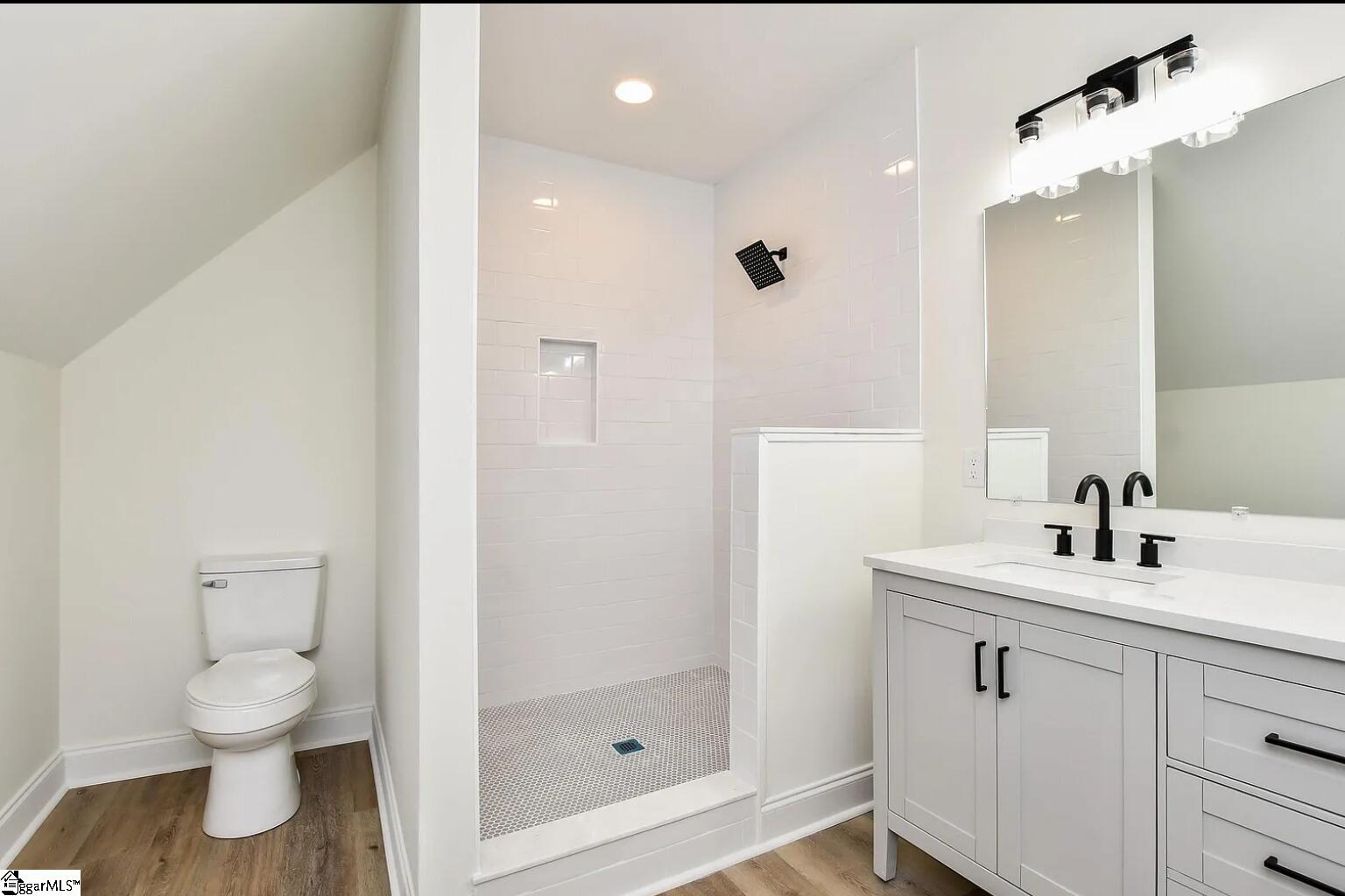 23 Forestville Road Property Photo 22