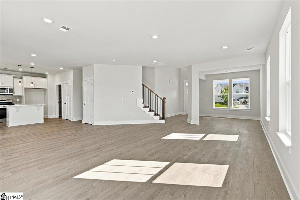 159 Ives Way Property Photo 4