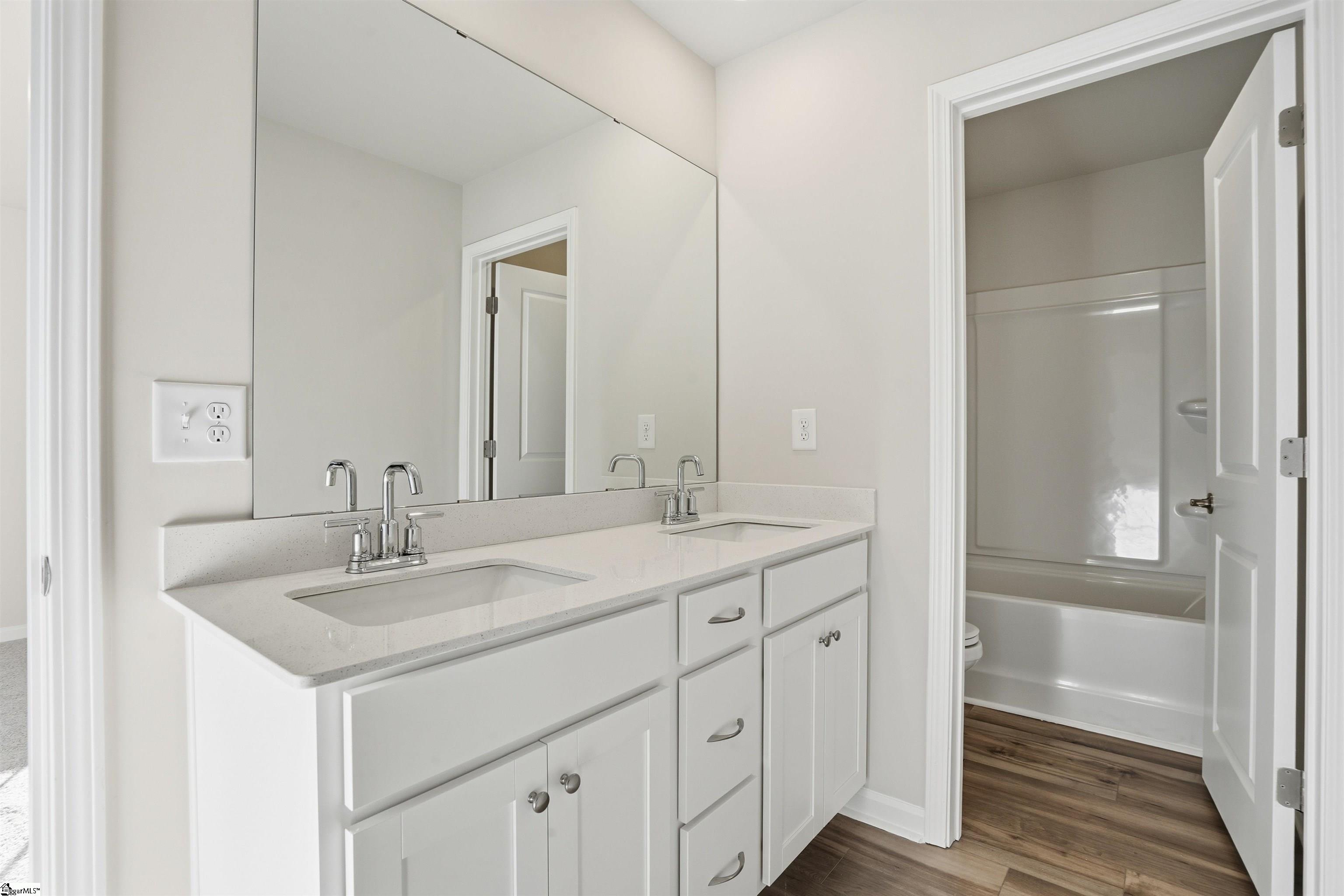 905 Kitson Court Property Photo 25