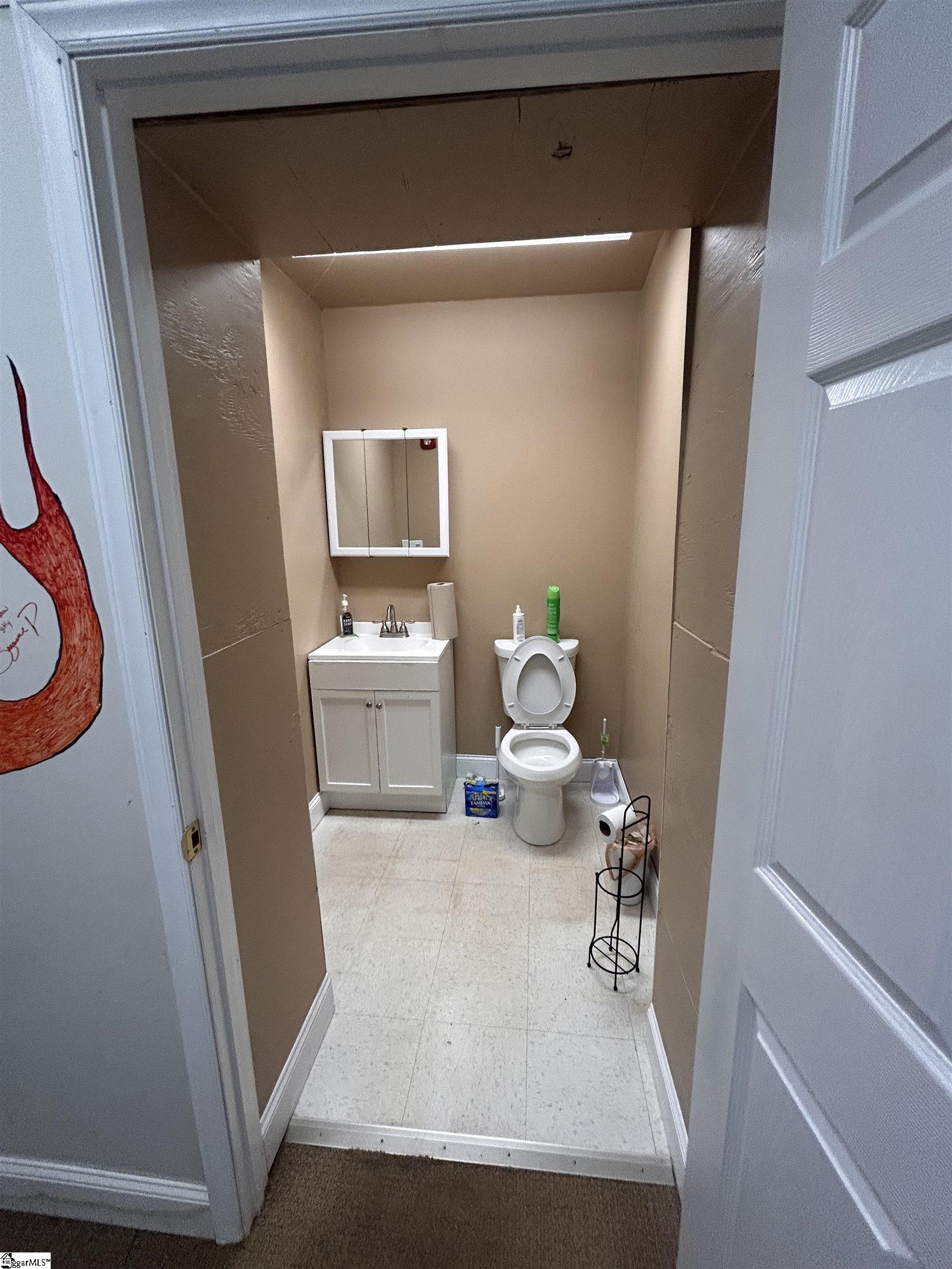 141 City View Circle Property Photo 11