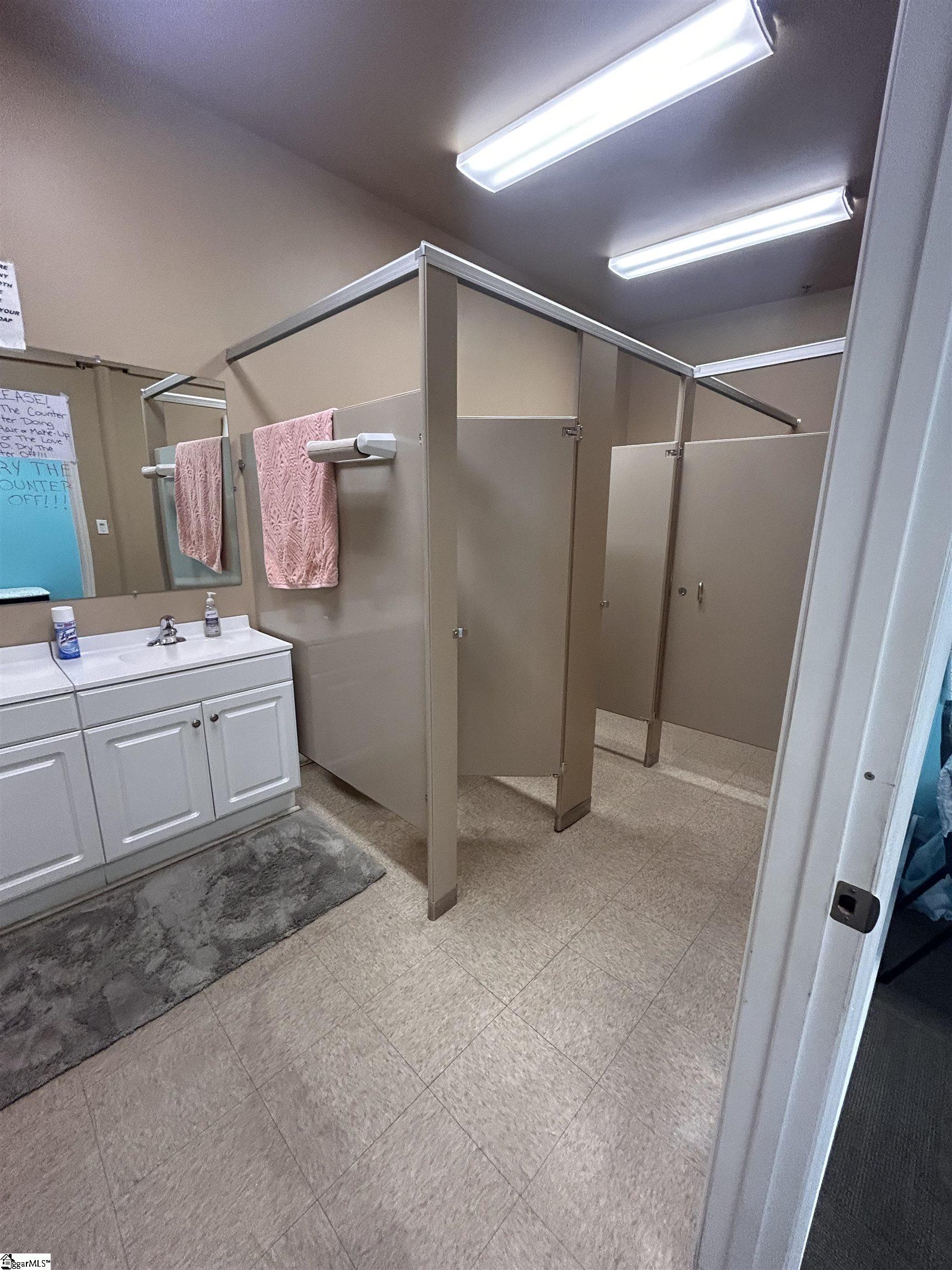 141 City View Circle Property Photo 13