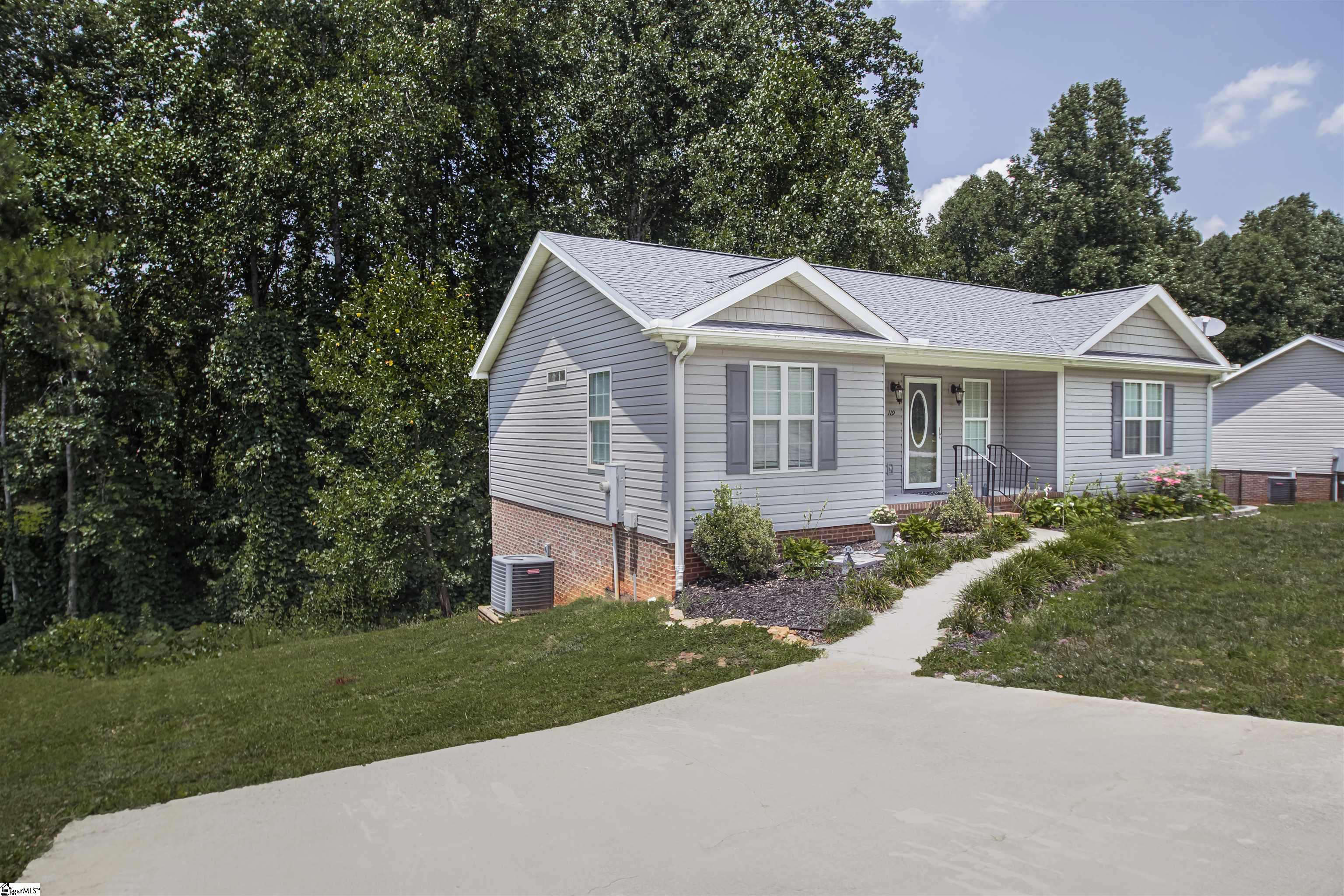 119 Nicholas Court Property Photo 11