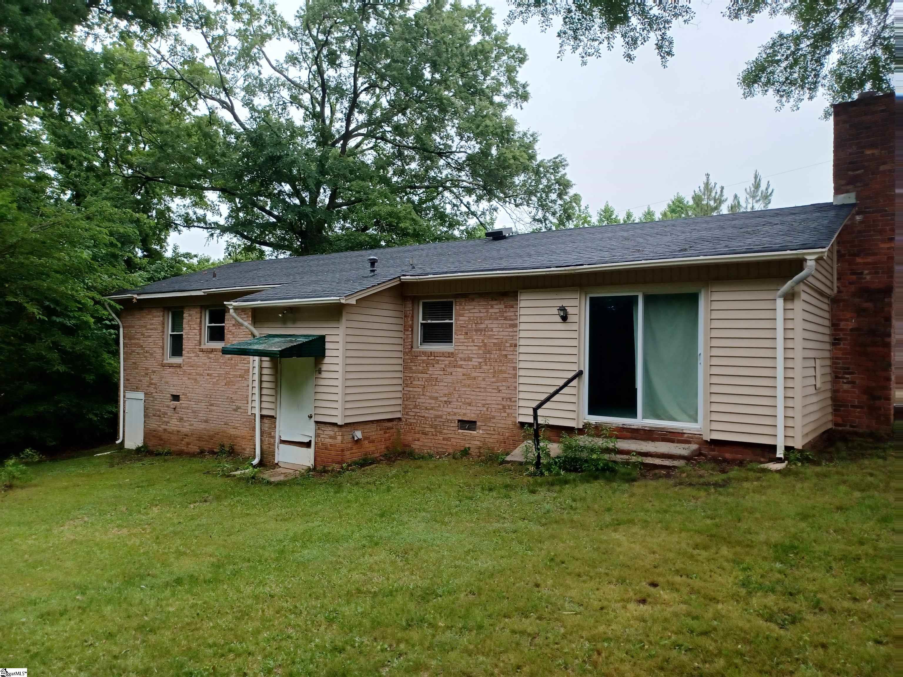 616 Sunset Circle Property Photo 2