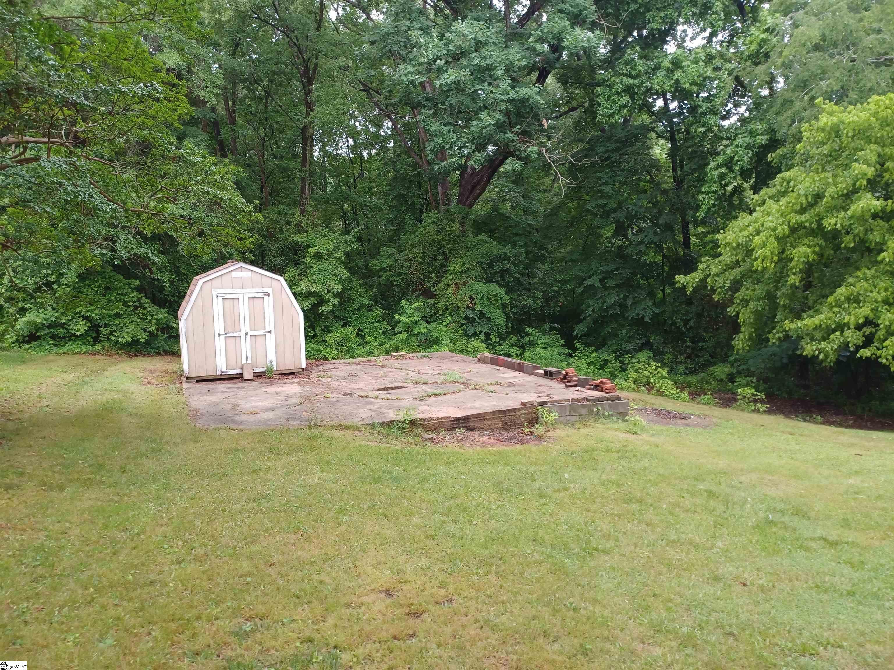 616 Sunset Circle Property Photo 3