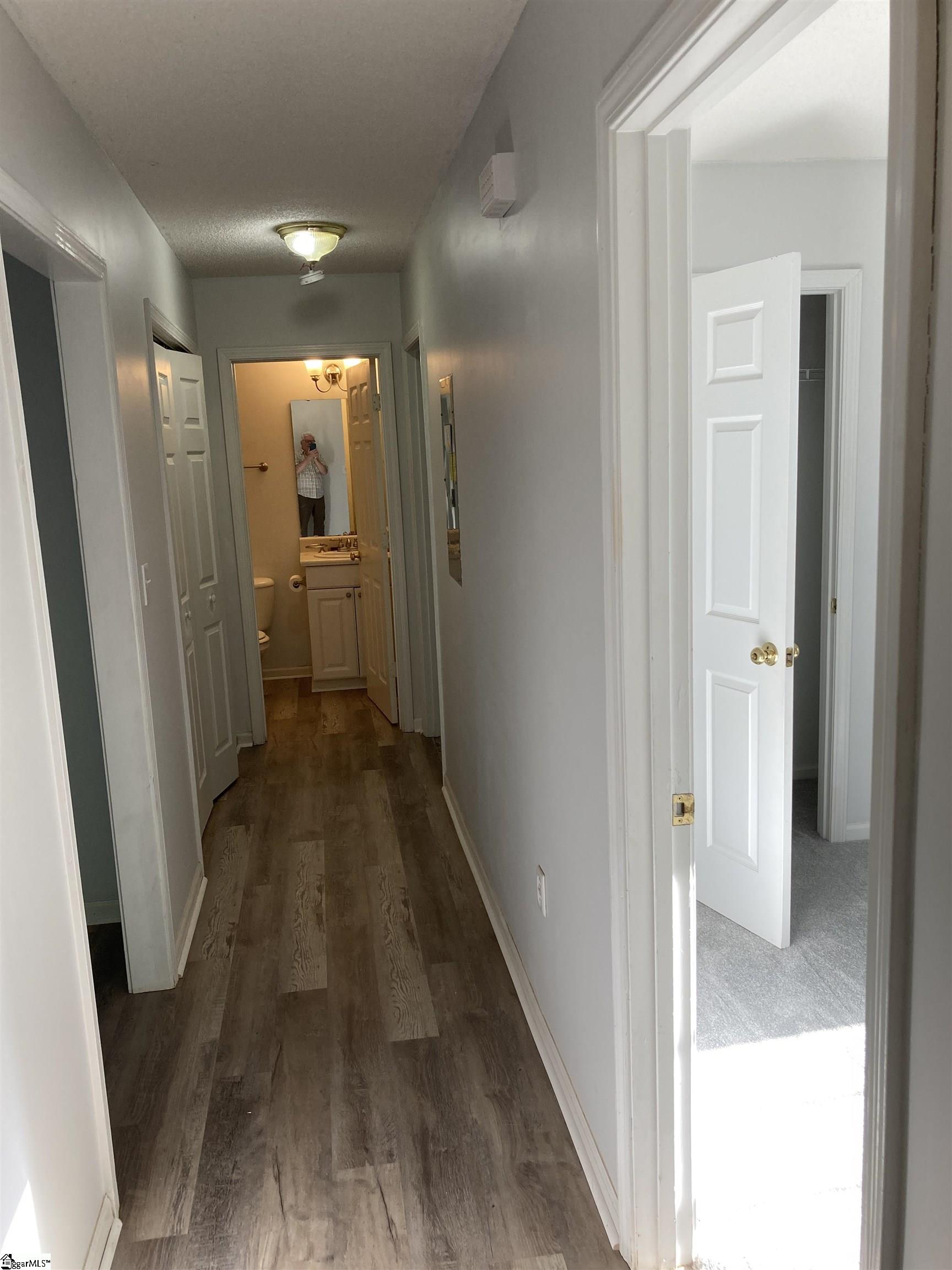 110 Poplar Creek Drive Property Photo 13