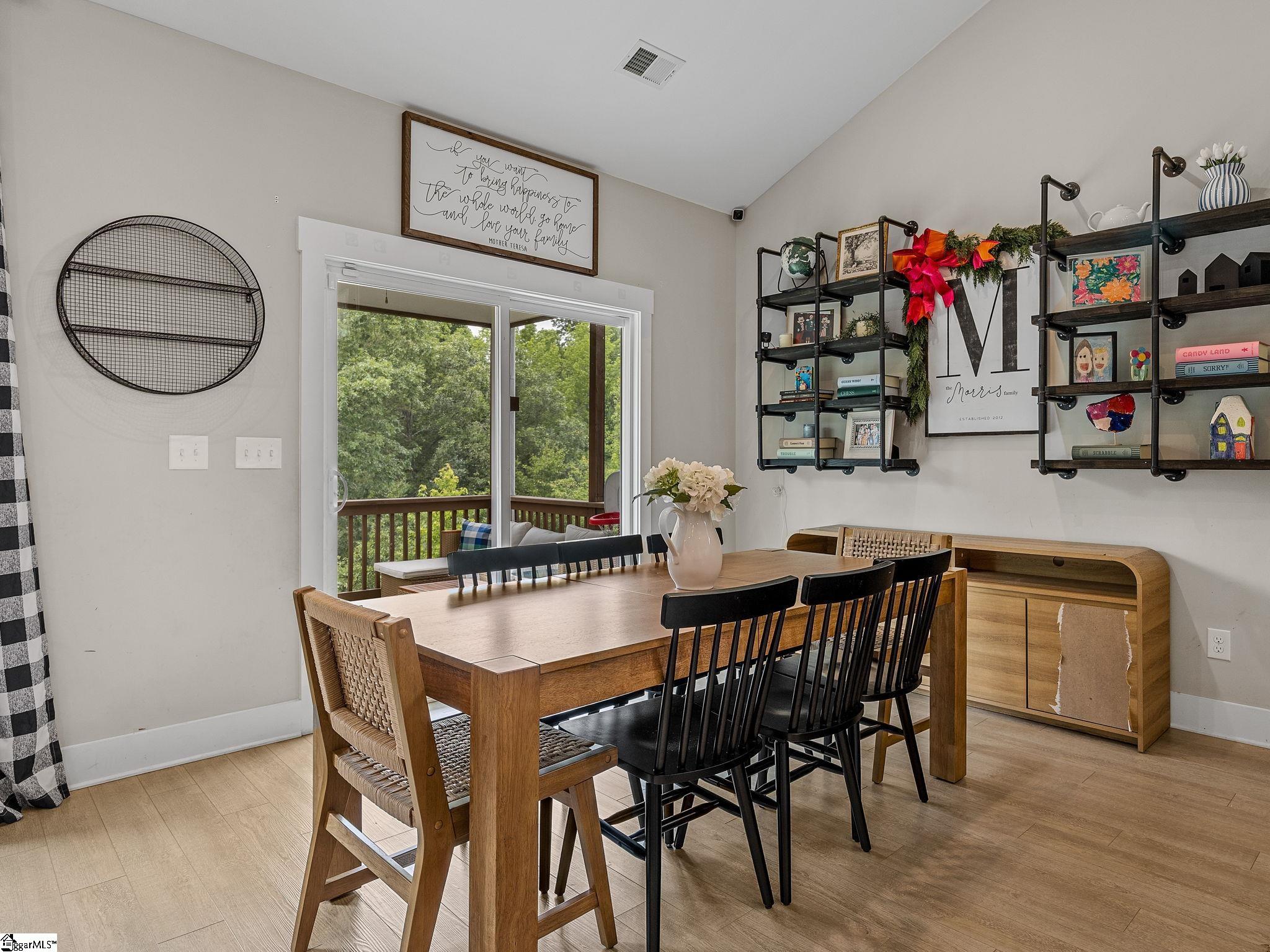 622 Minster Court Property Photo 15