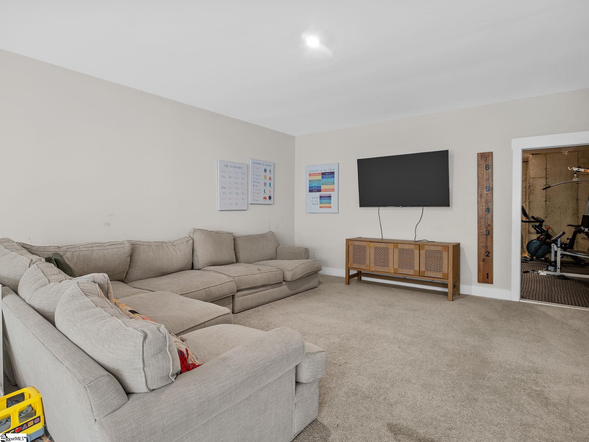 622 Minster Court Property Photo 33