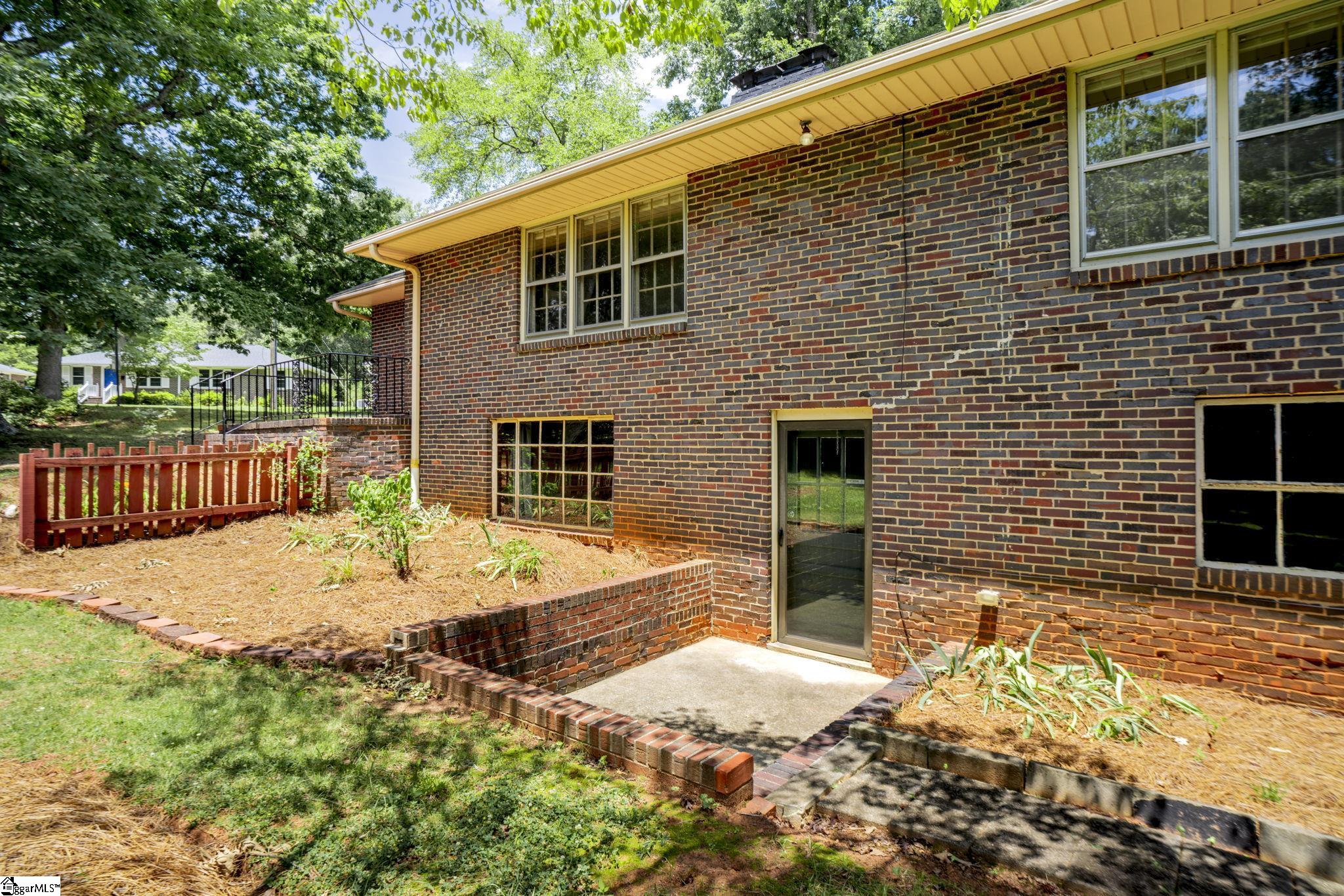 517 Dellwood Drive Property Photo 39