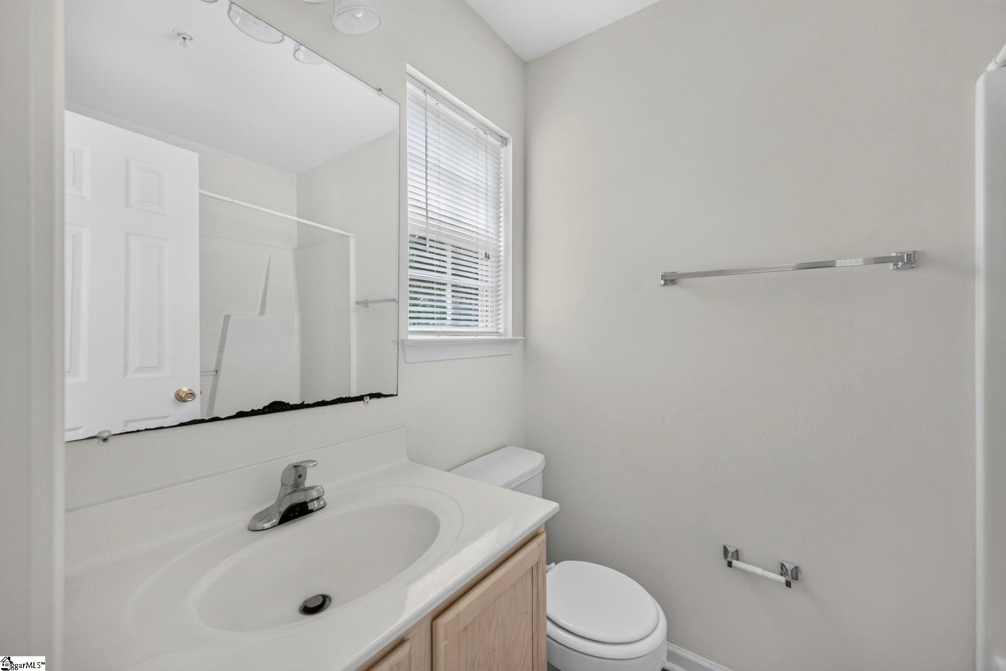 206f Campus Drive Property Photo 15