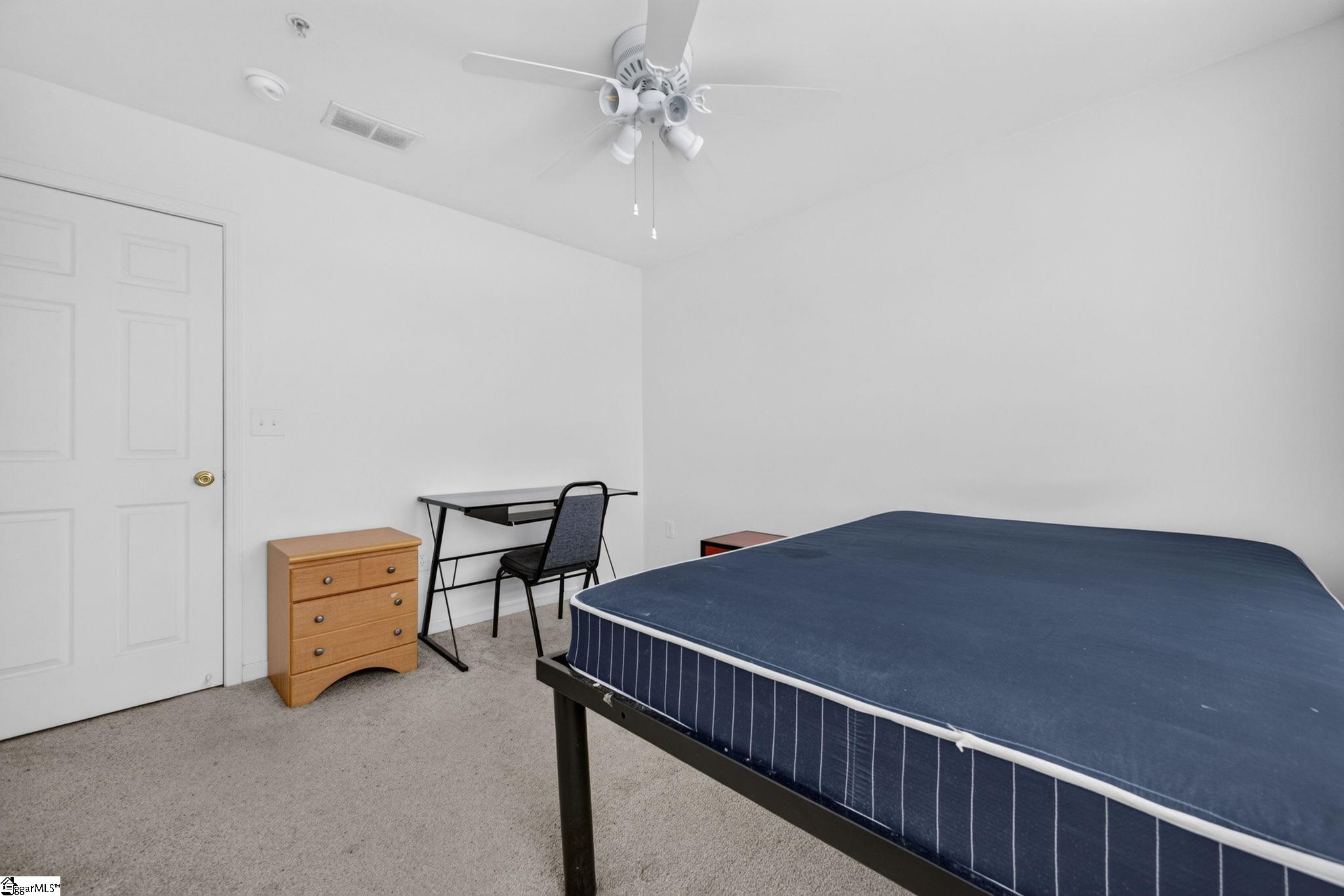 206f Campus Drive Property Photo 18