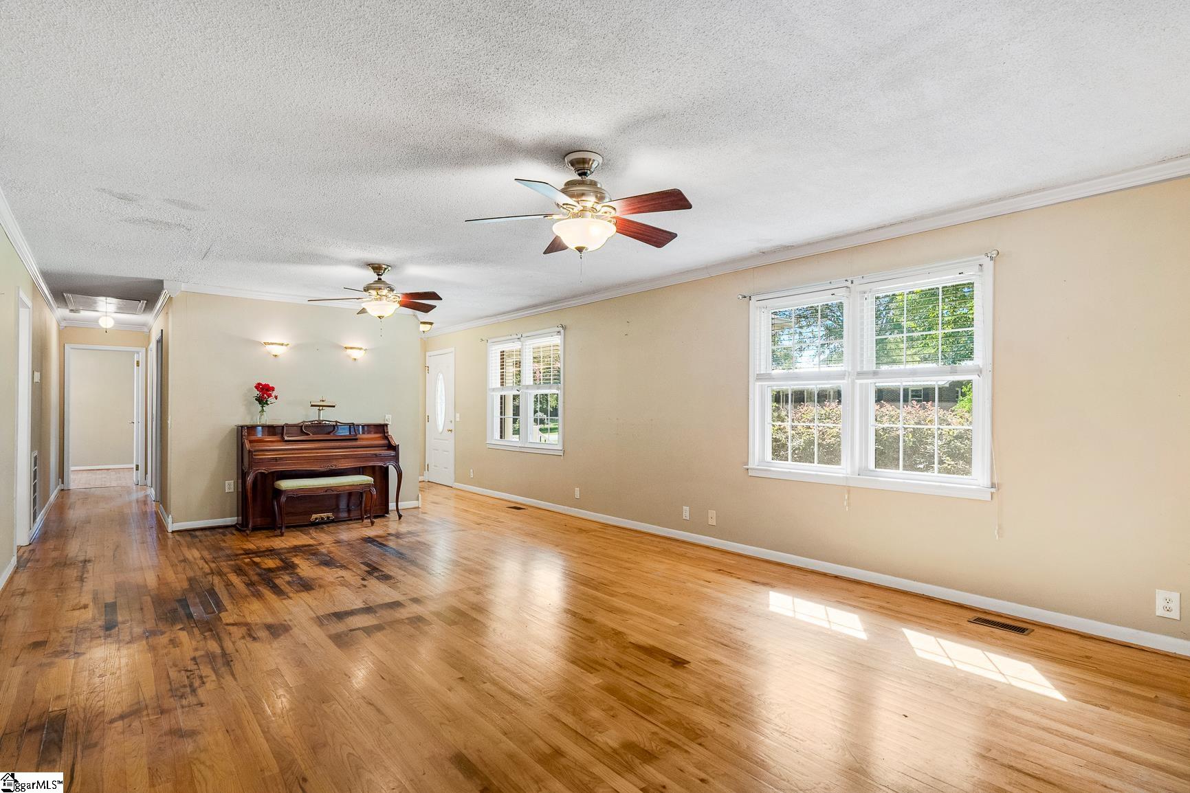 105 Lee Drive Property Photo 11