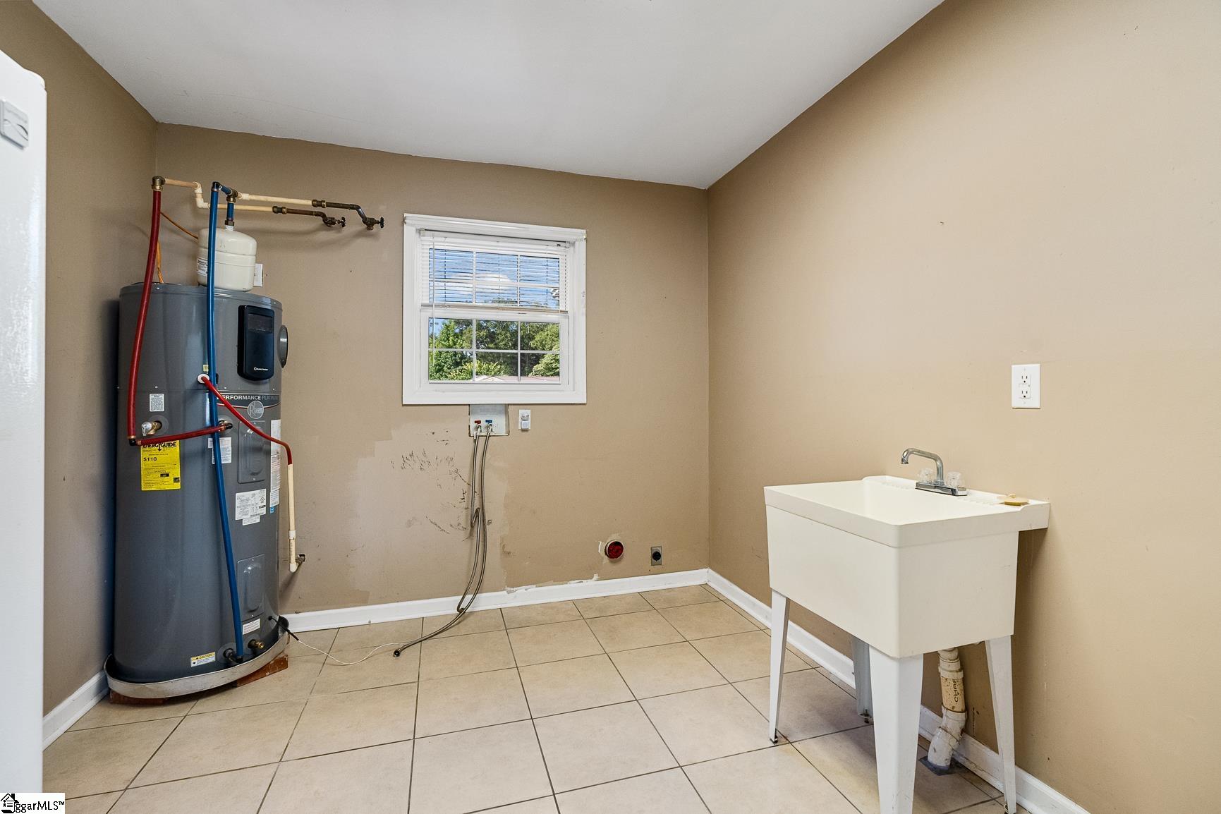 105 Lee Drive Property Photo 32