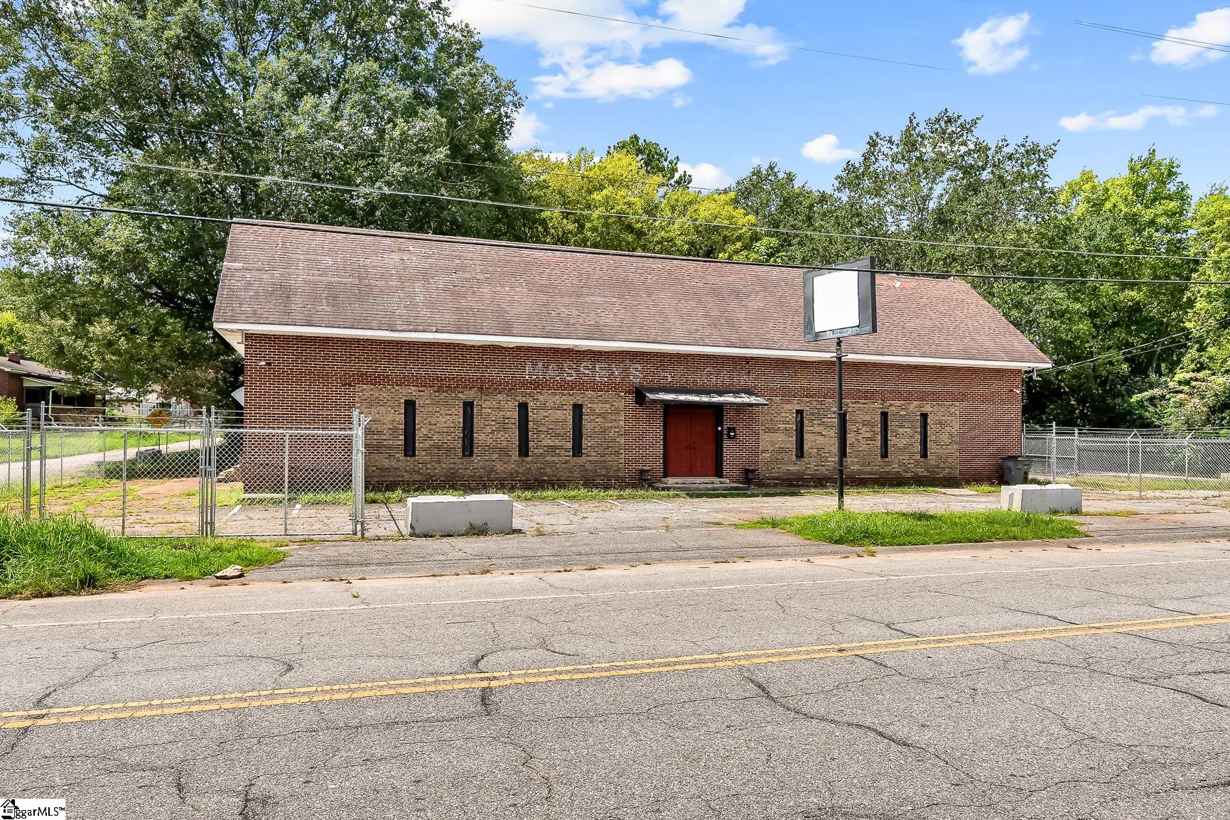 1804 S McDuffie Street Property Photo 1