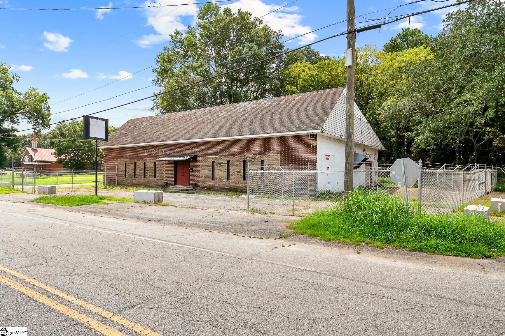 1804 S Mcduffie Street Property Photo 3