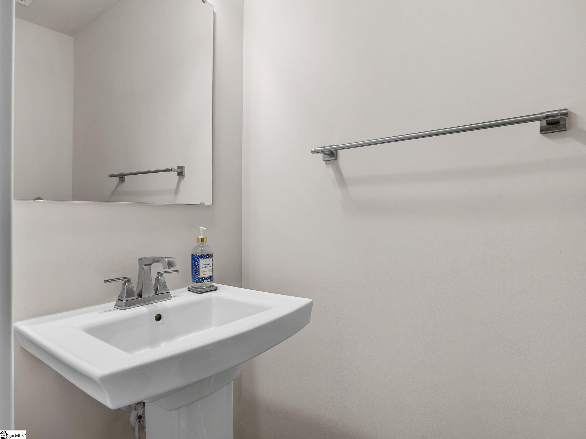 424 Leasowe Lane Property Photo 15
