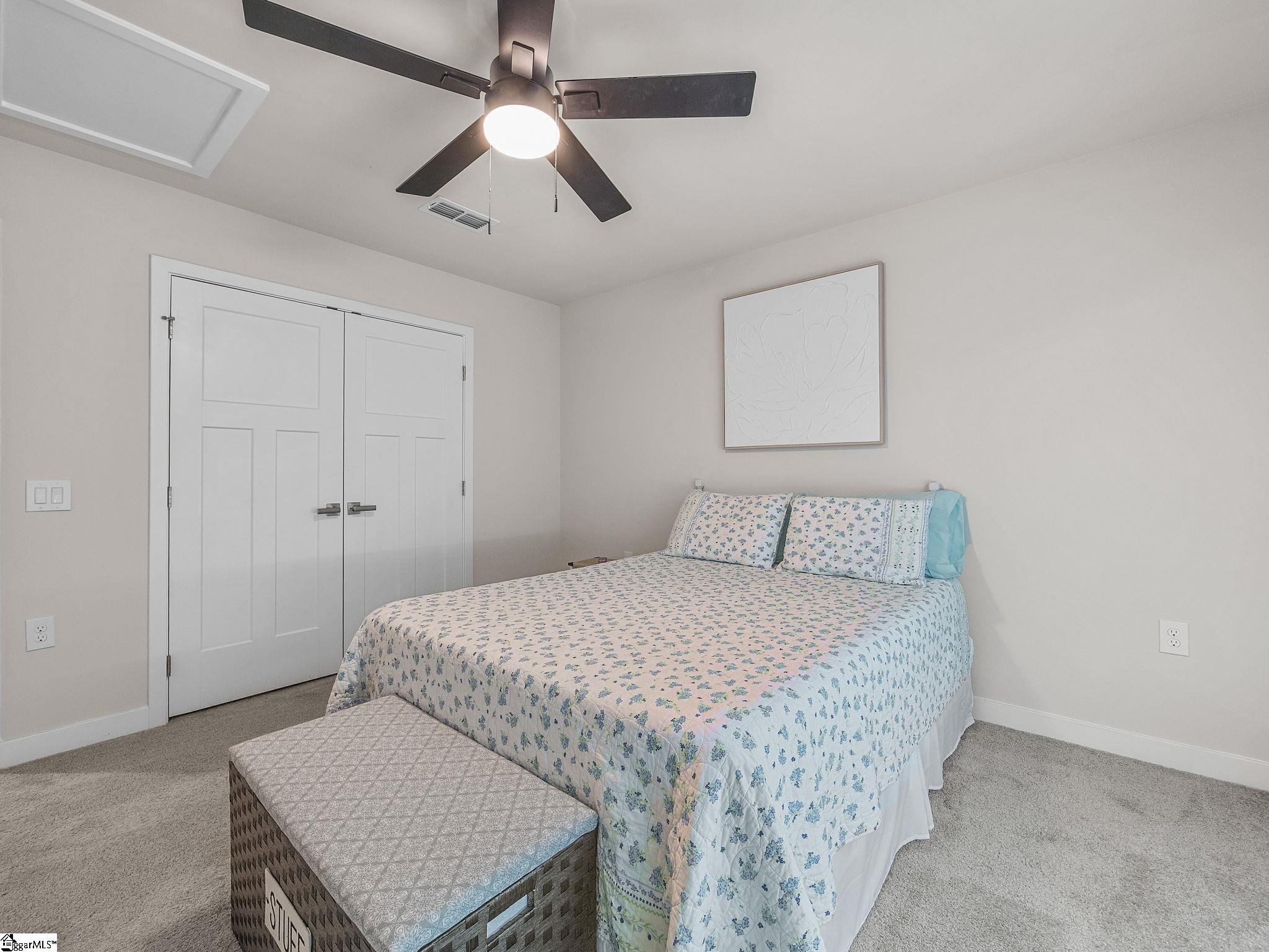 424 Leasowe Lane Property Photo 28