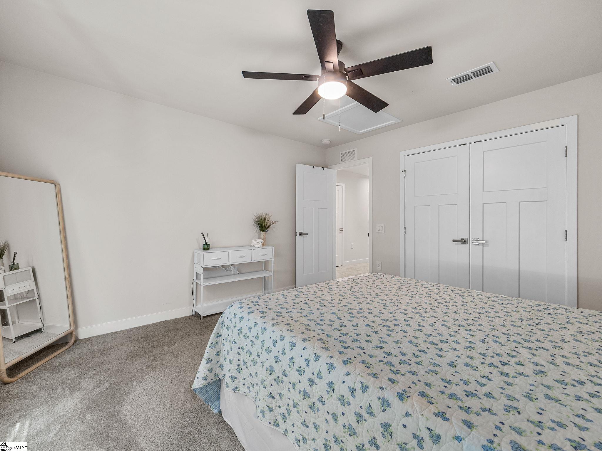 424 Leasowe Lane Property Photo 29