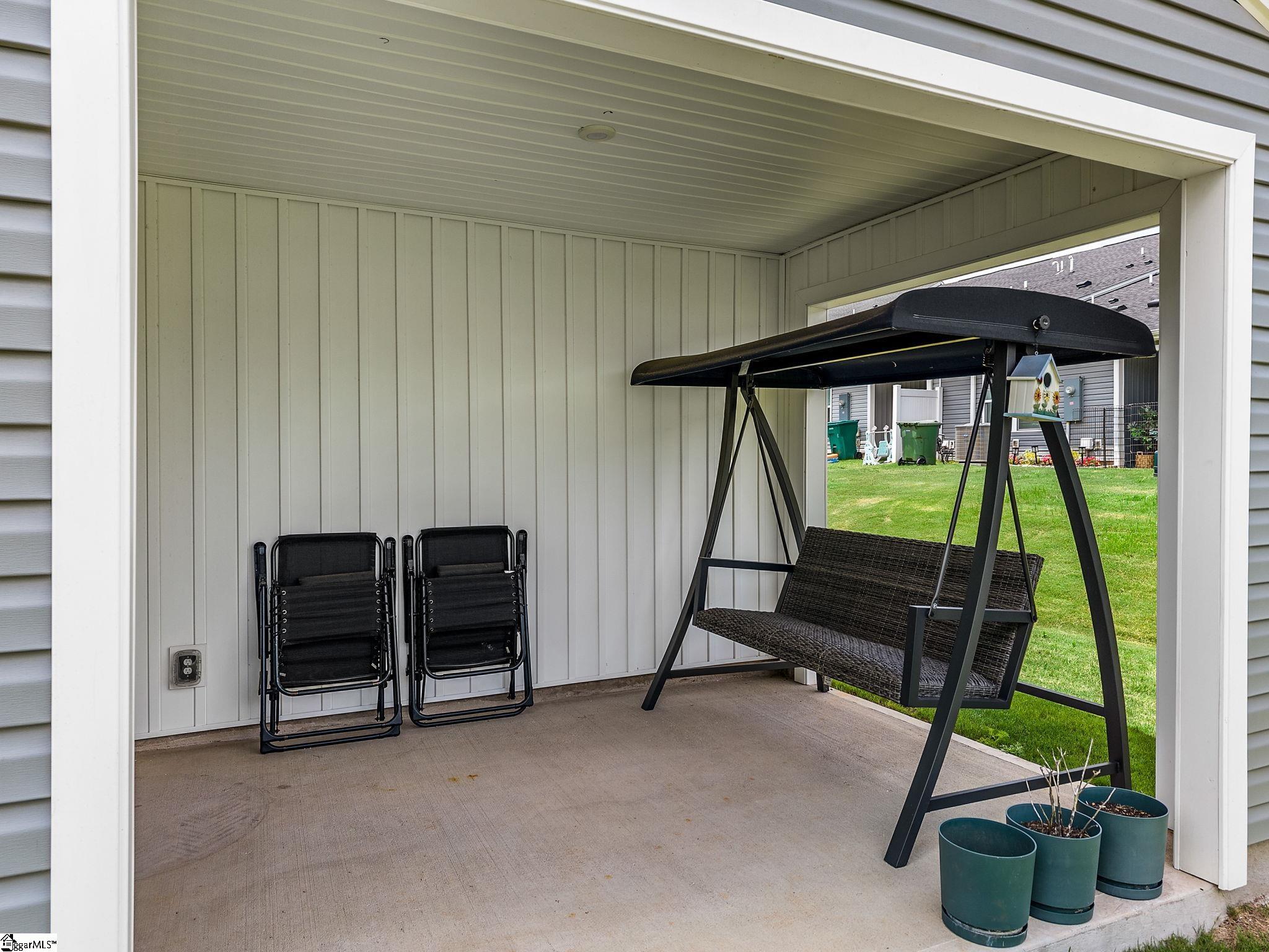 424 Leasowe Lane Property Photo 33