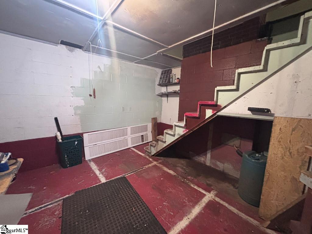 230 N Catherine Street Property Photo 35