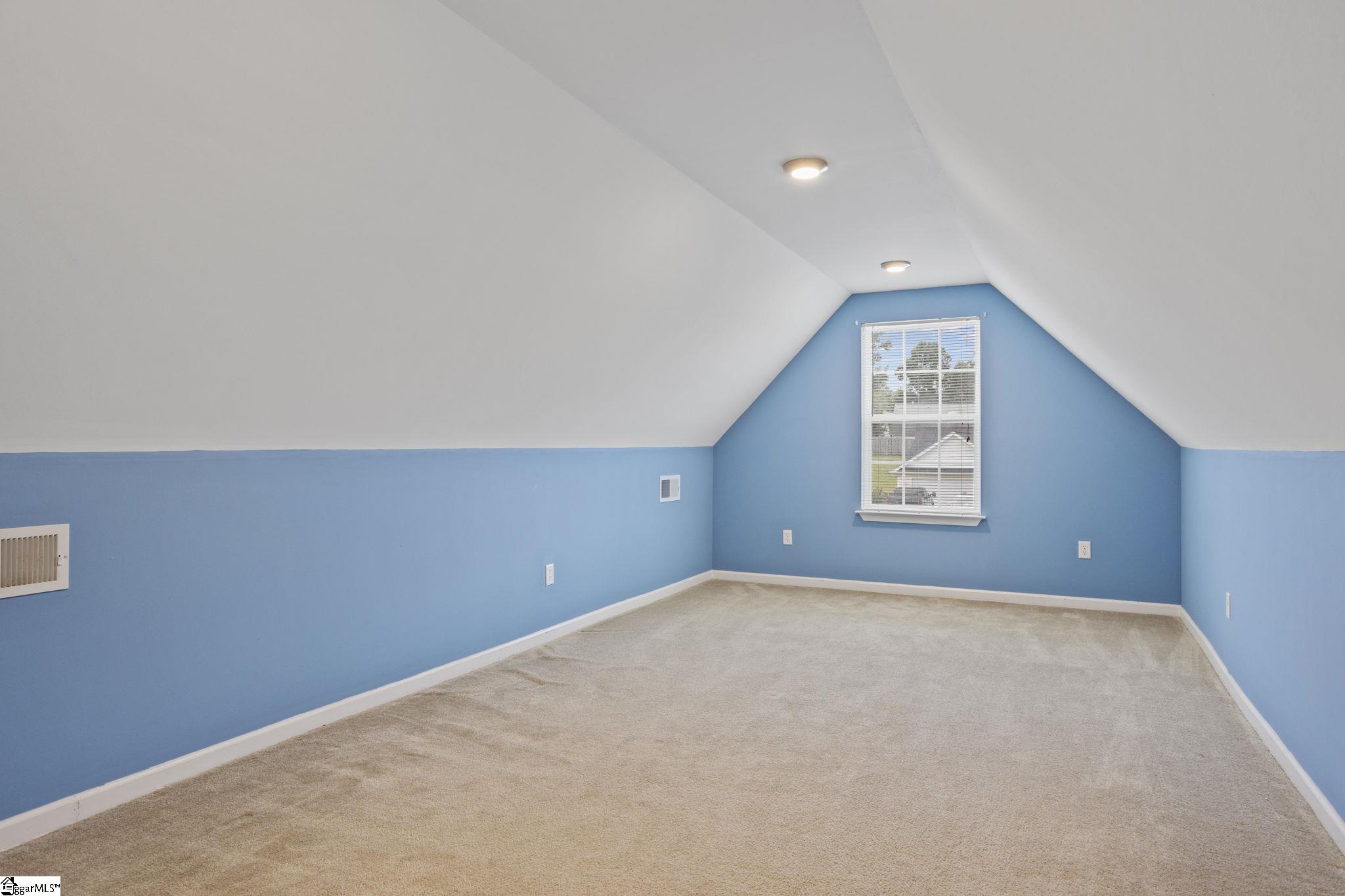 271 Walcott Drive Property Photo 21
