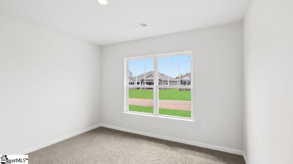 945 Kerwood Street Property Photo 6