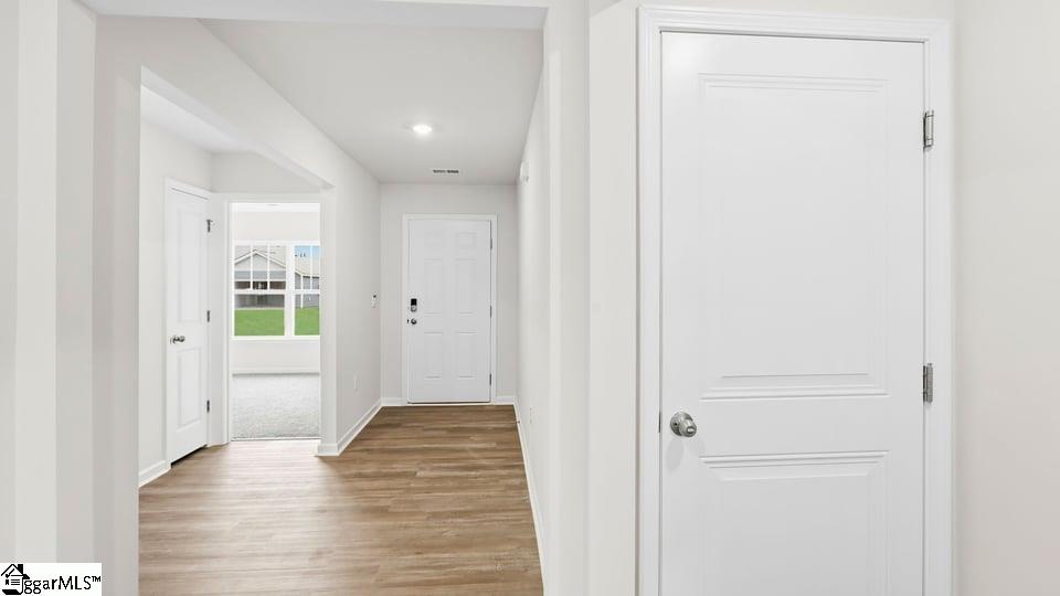 945 Kerwood Street Property Photo 9