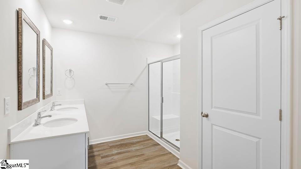 945 Kerwood Street Property Photo 27