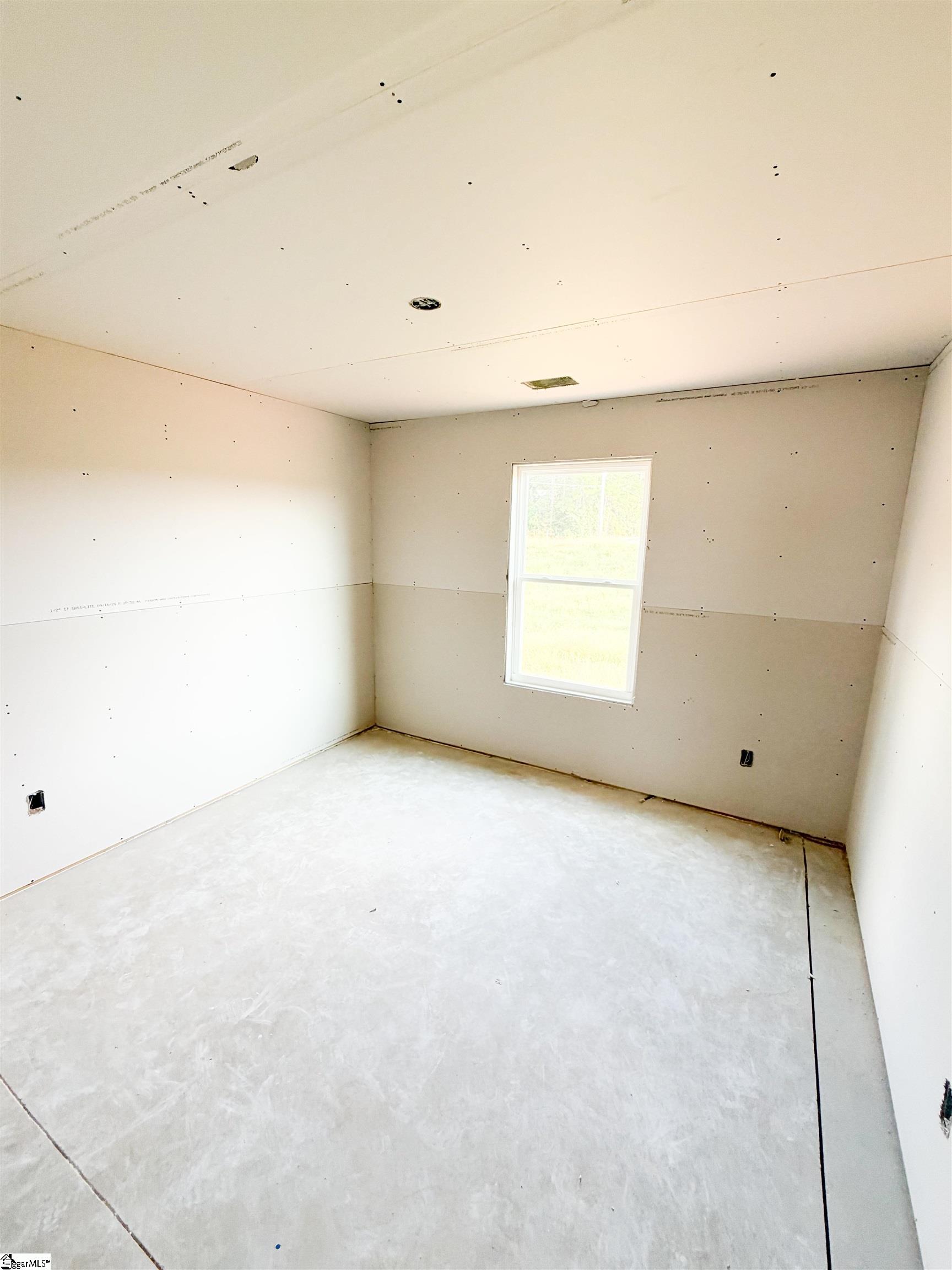 267 Henderson Road Property Photo 3