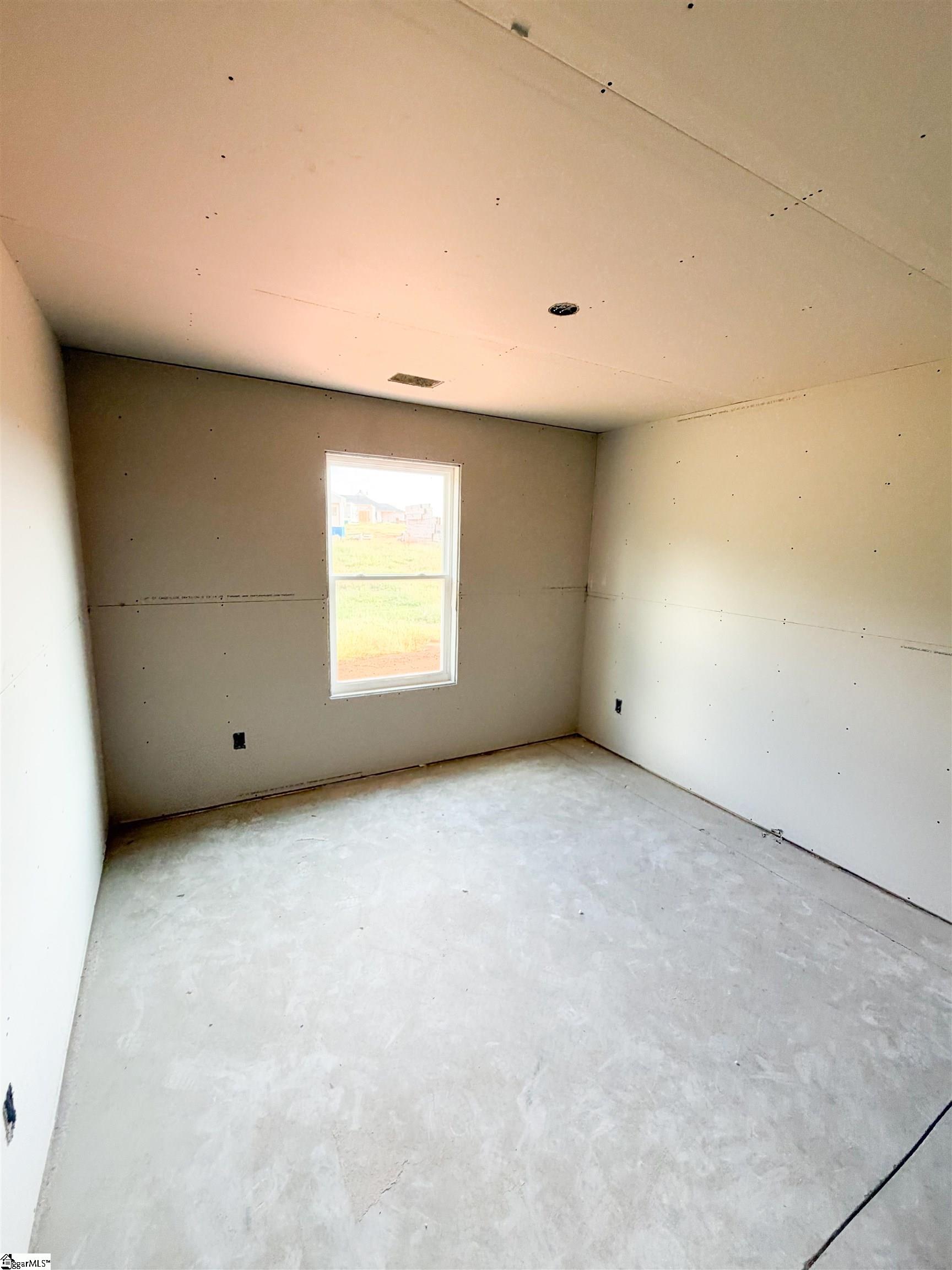 267 Henderson Road Property Photo 4