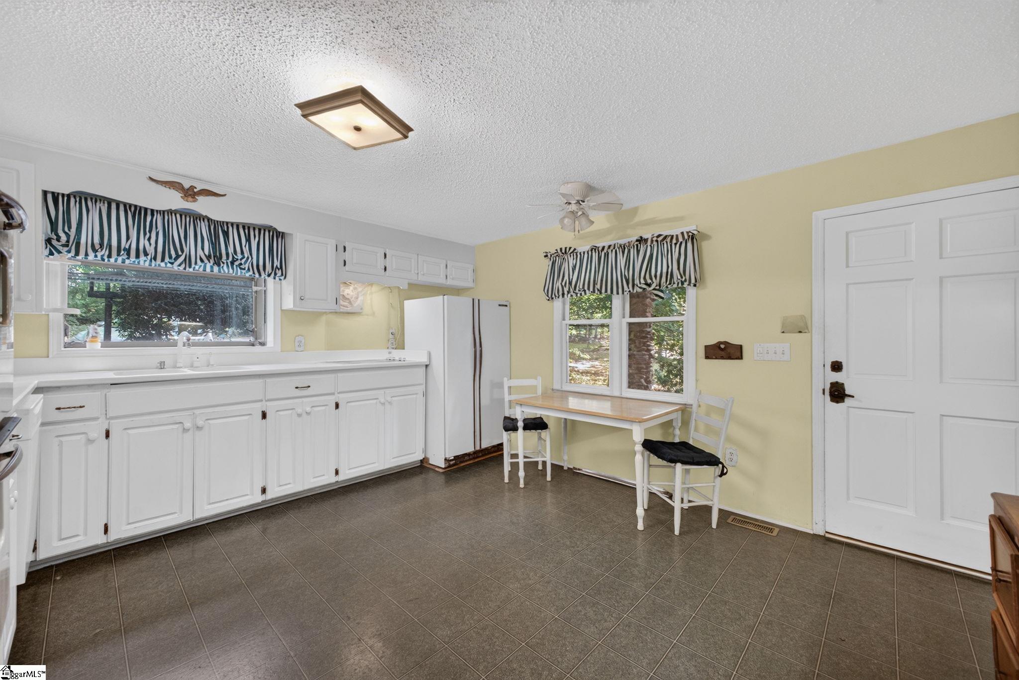 769 Cool Creek Drive Property Photo 14
