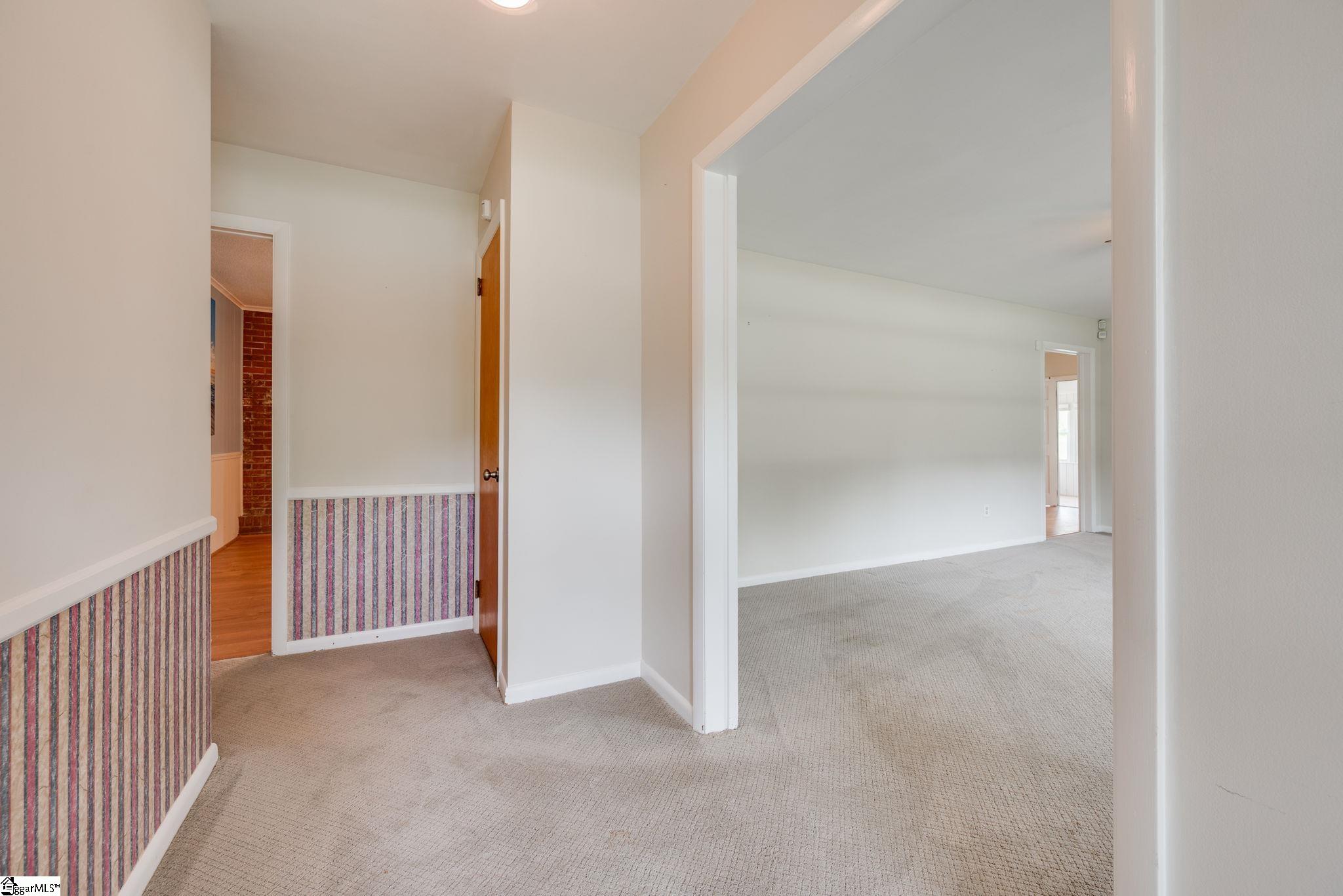 217 Navaho Drive Property Photo 6