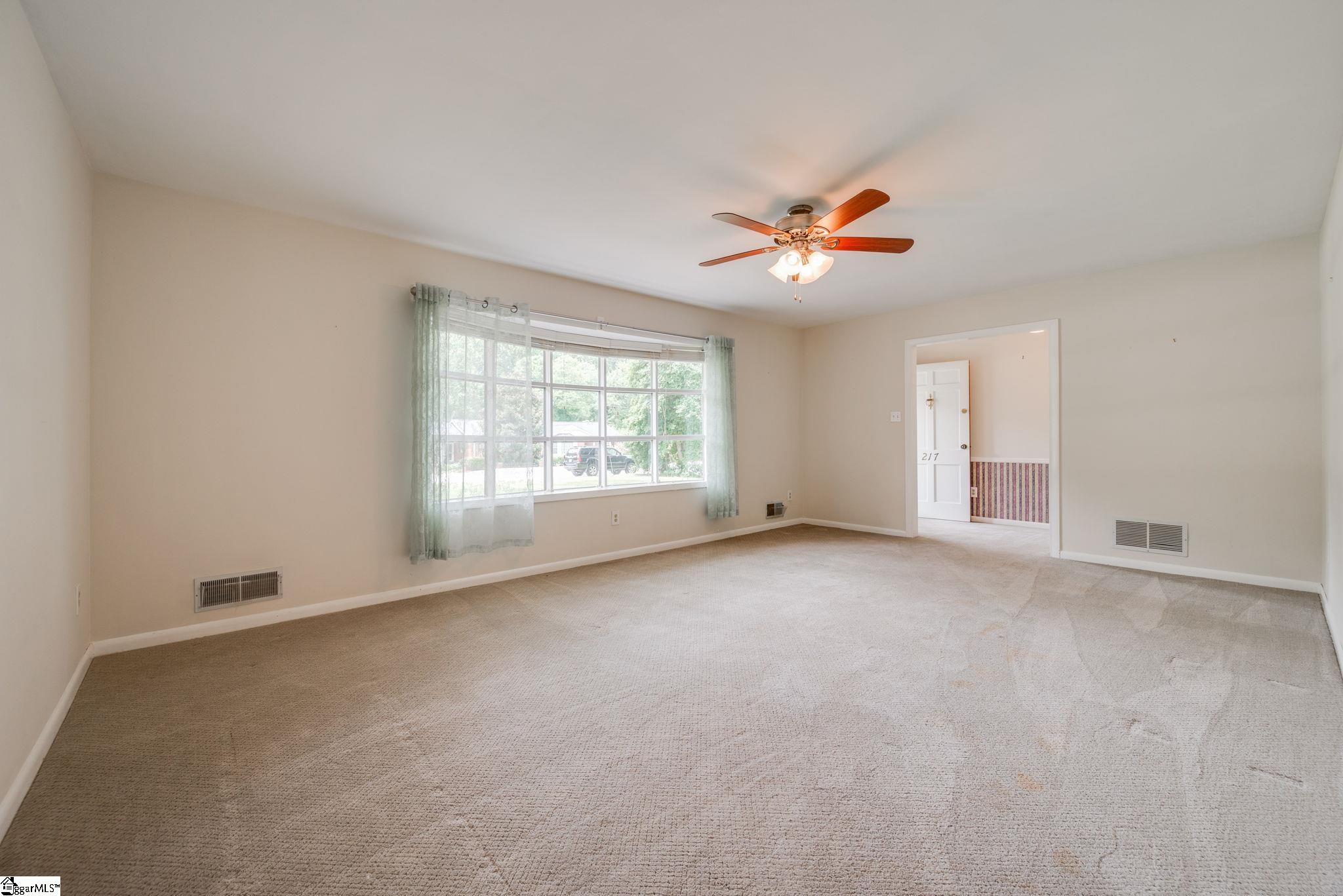 217 Navaho Drive Property Photo 9