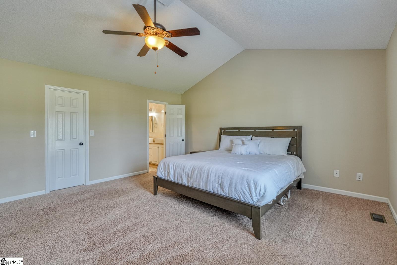 140 Bermuda Lane Property Photo 5