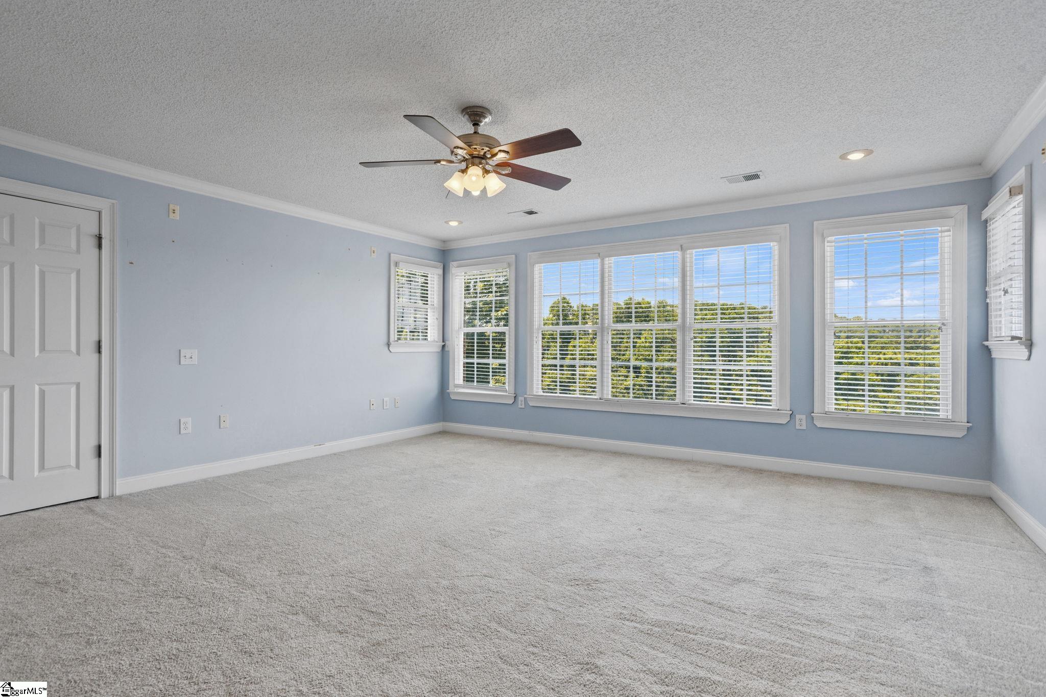 865 E Heathland Drive Property Photo 28