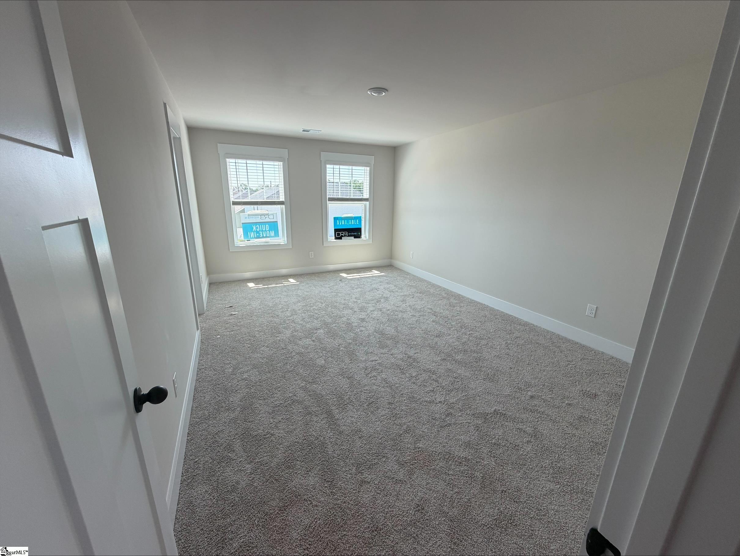 1010 Fox Hollow Street Property Photo 8