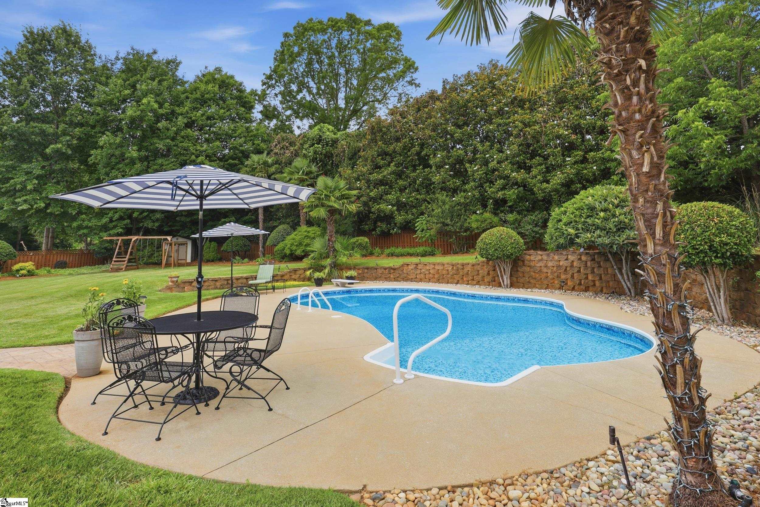 420 S Oakley Lane Property Photo 4