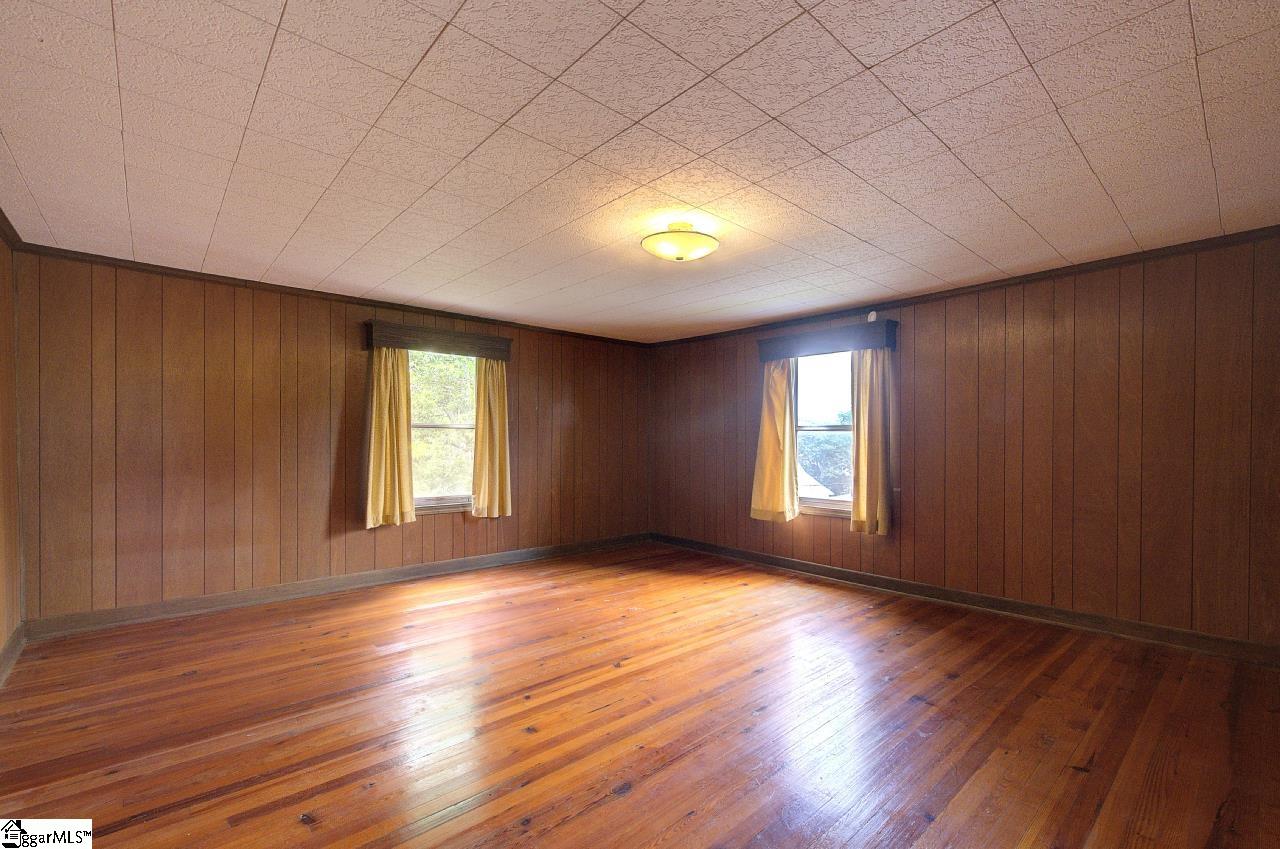 23 Transylvania Street Property Photo 31