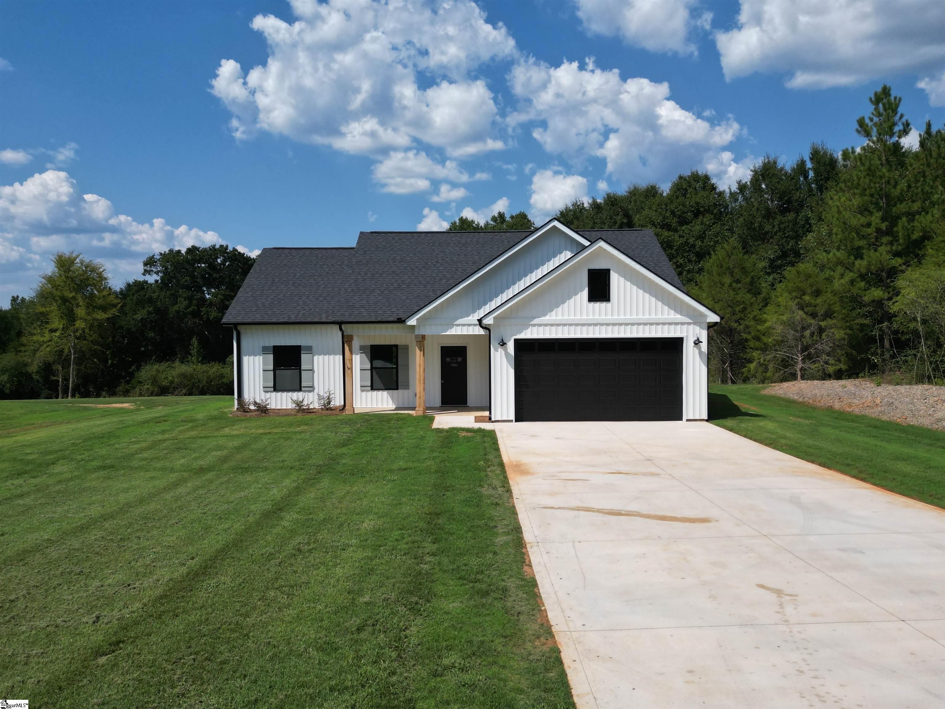 486 Hellams Road Property Photo 1