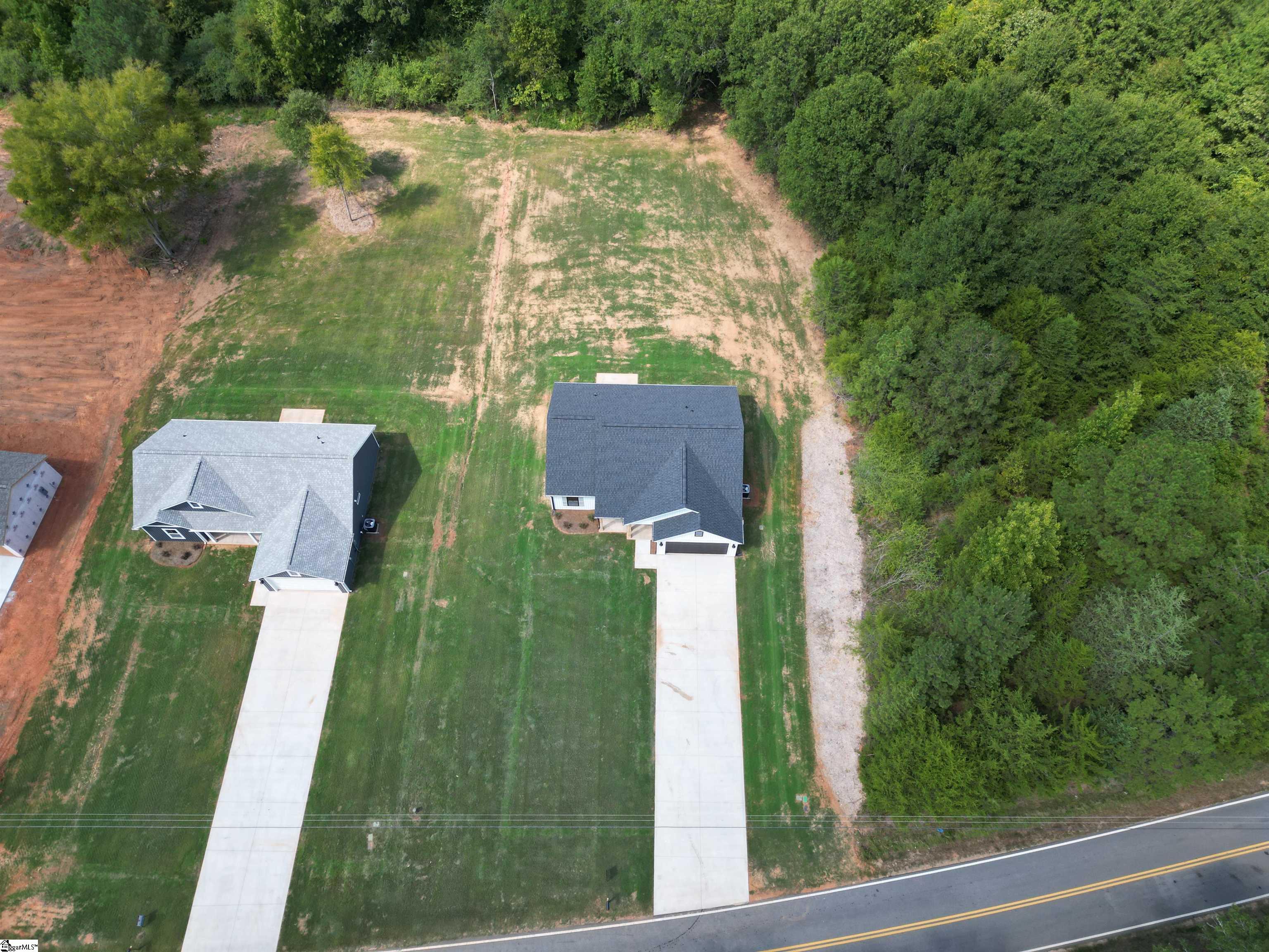 486 Hellams Road Property Photo 3