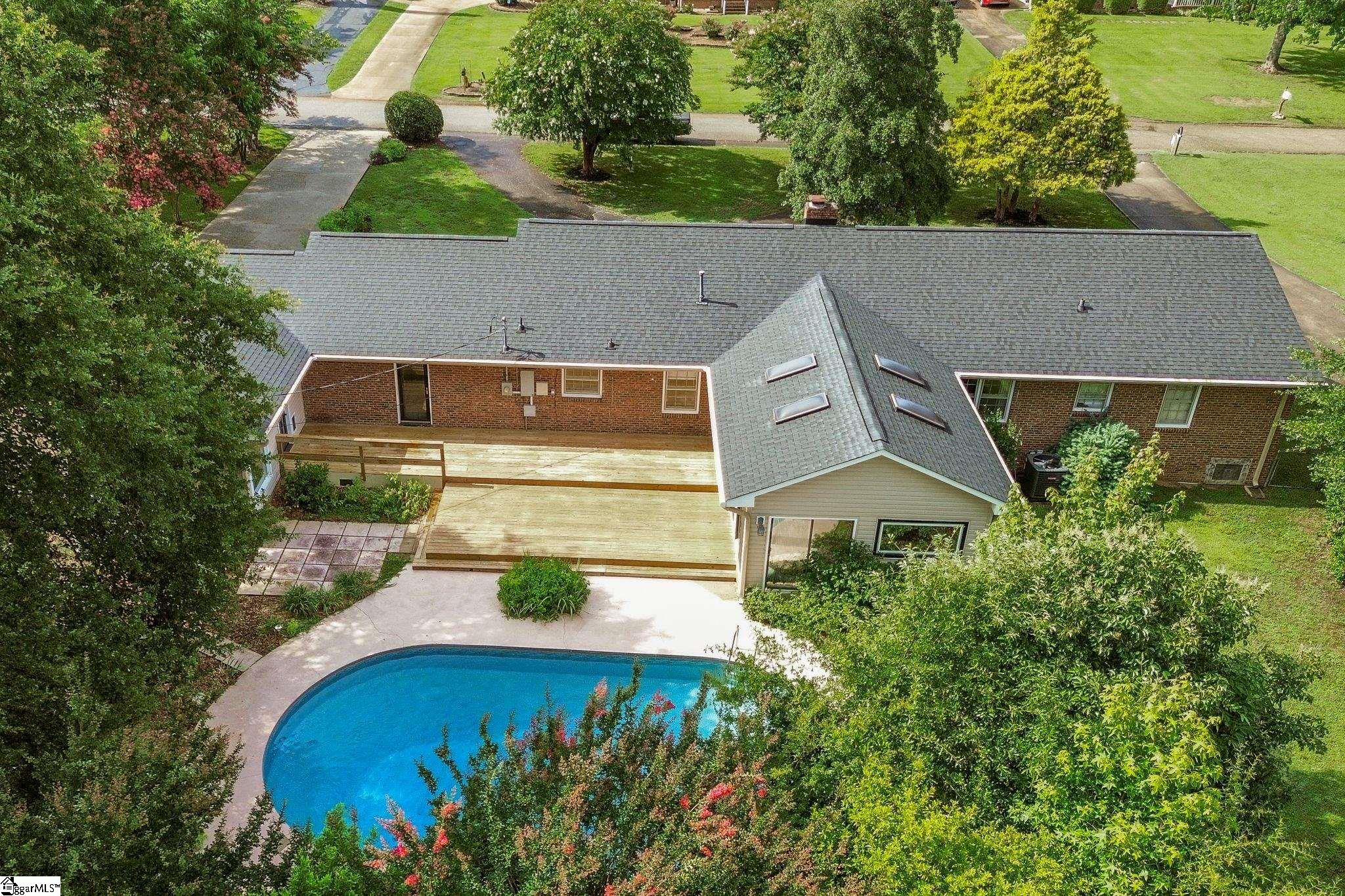 108 Sunline Place Property Photo 47