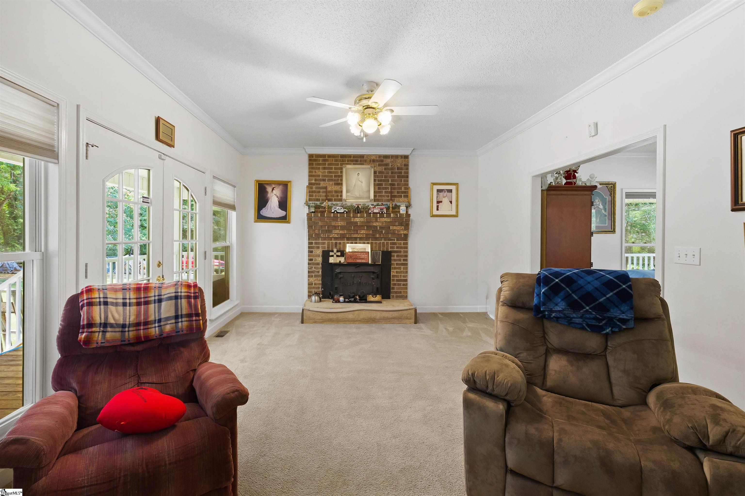 601 Stallings Road Property Photo 5