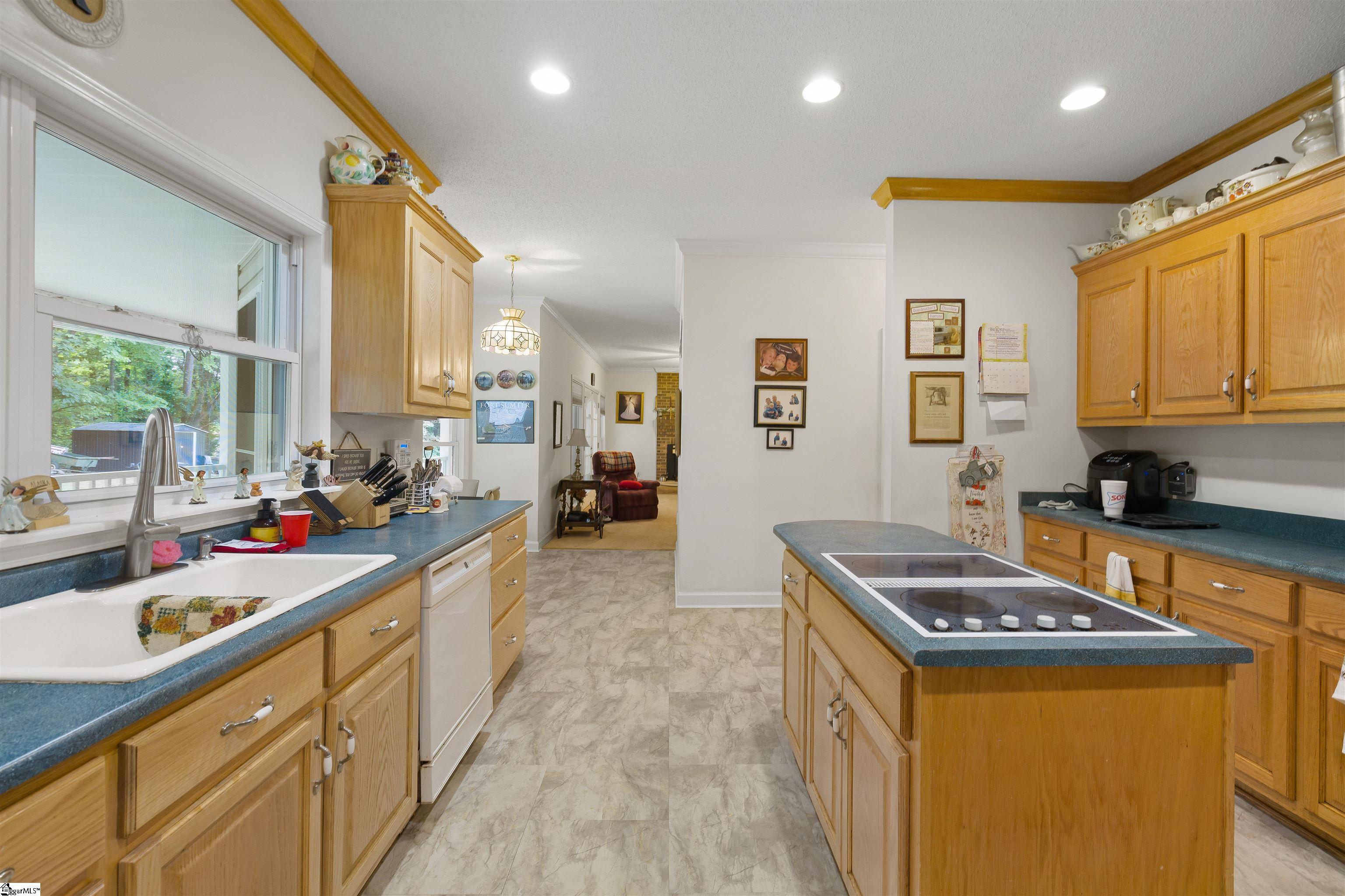 601 Stallings Road Property Photo 11