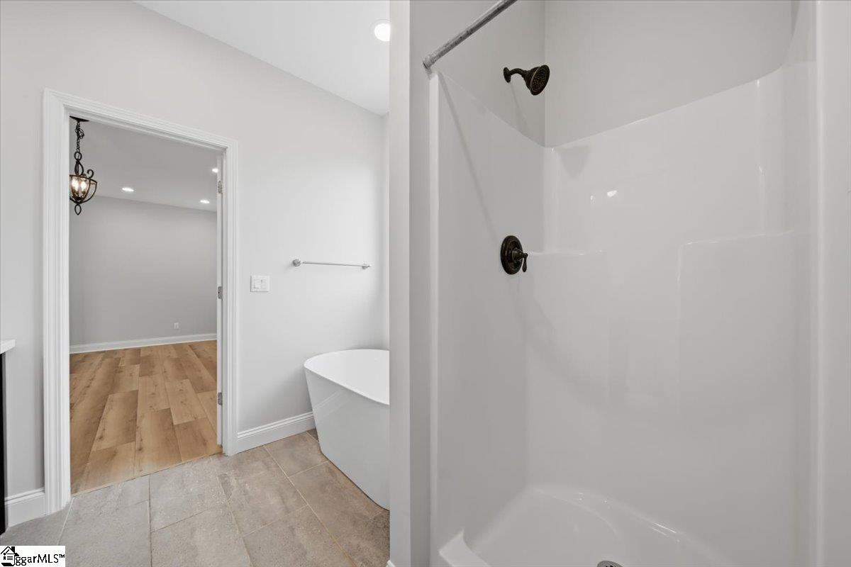 563 Clairidge Drive Property Photo 10