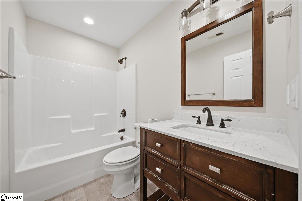 563 Clairidge Drive Property Photo 21