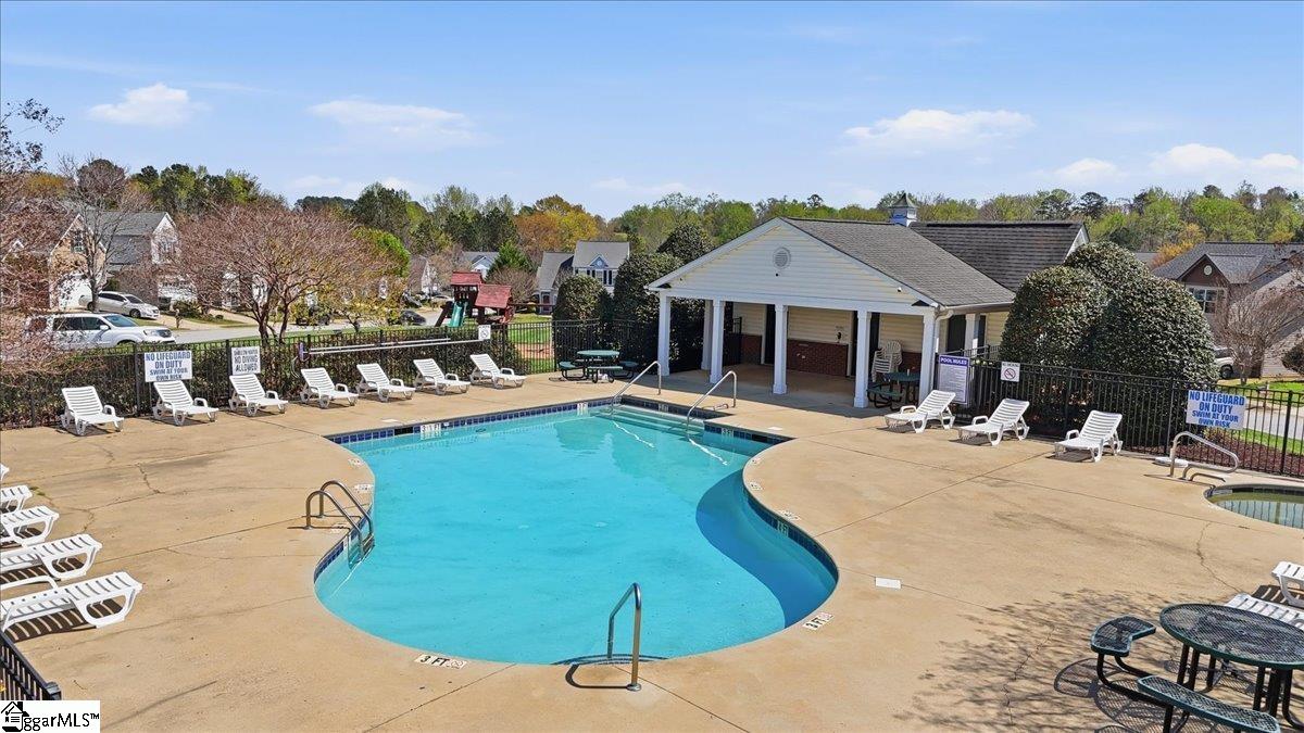 563 Clairidge Drive Property Photo 36