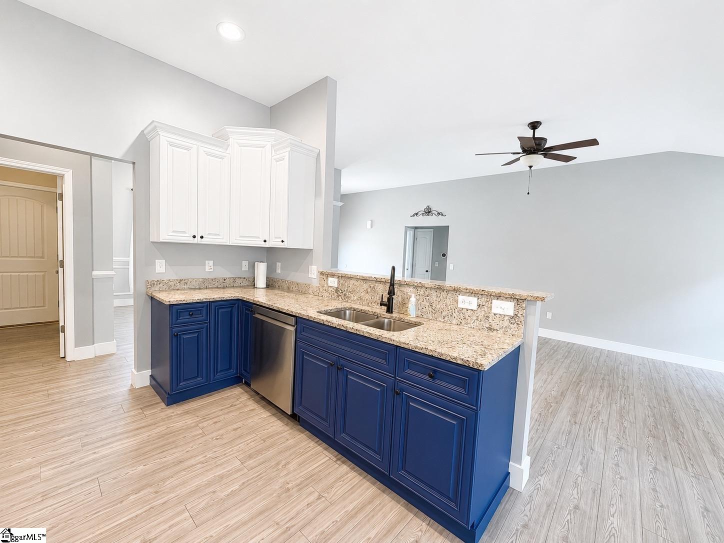 449 Abberly Lane Property Photo 4
