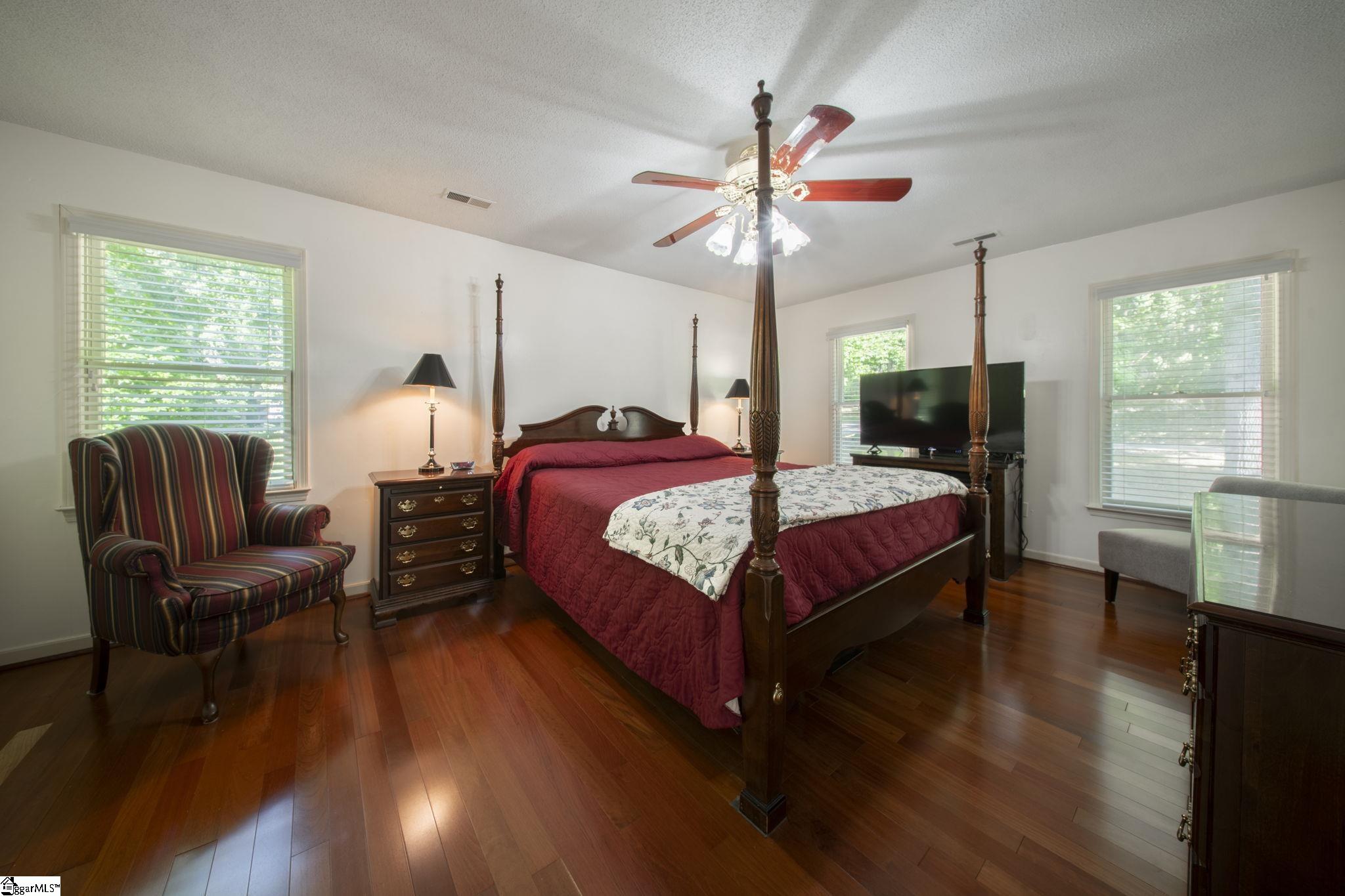 412 Perry Hill Road Property Photo 25